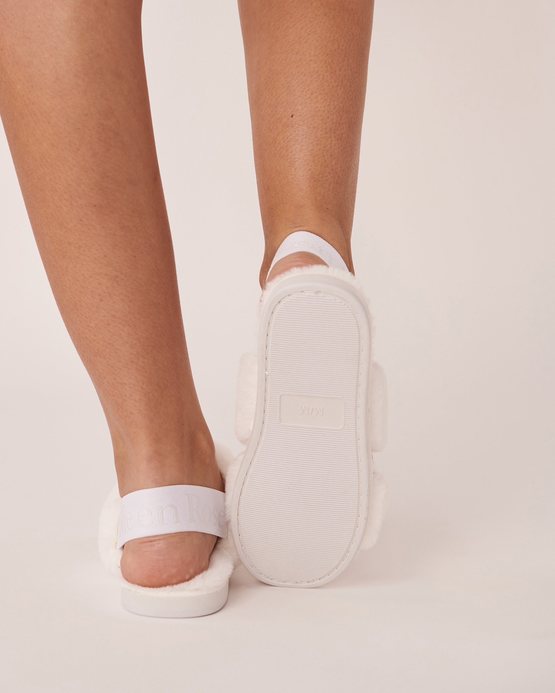 LA VIE EN ROSE Plush Open Slide Slippers Snow white 40700249 - View3