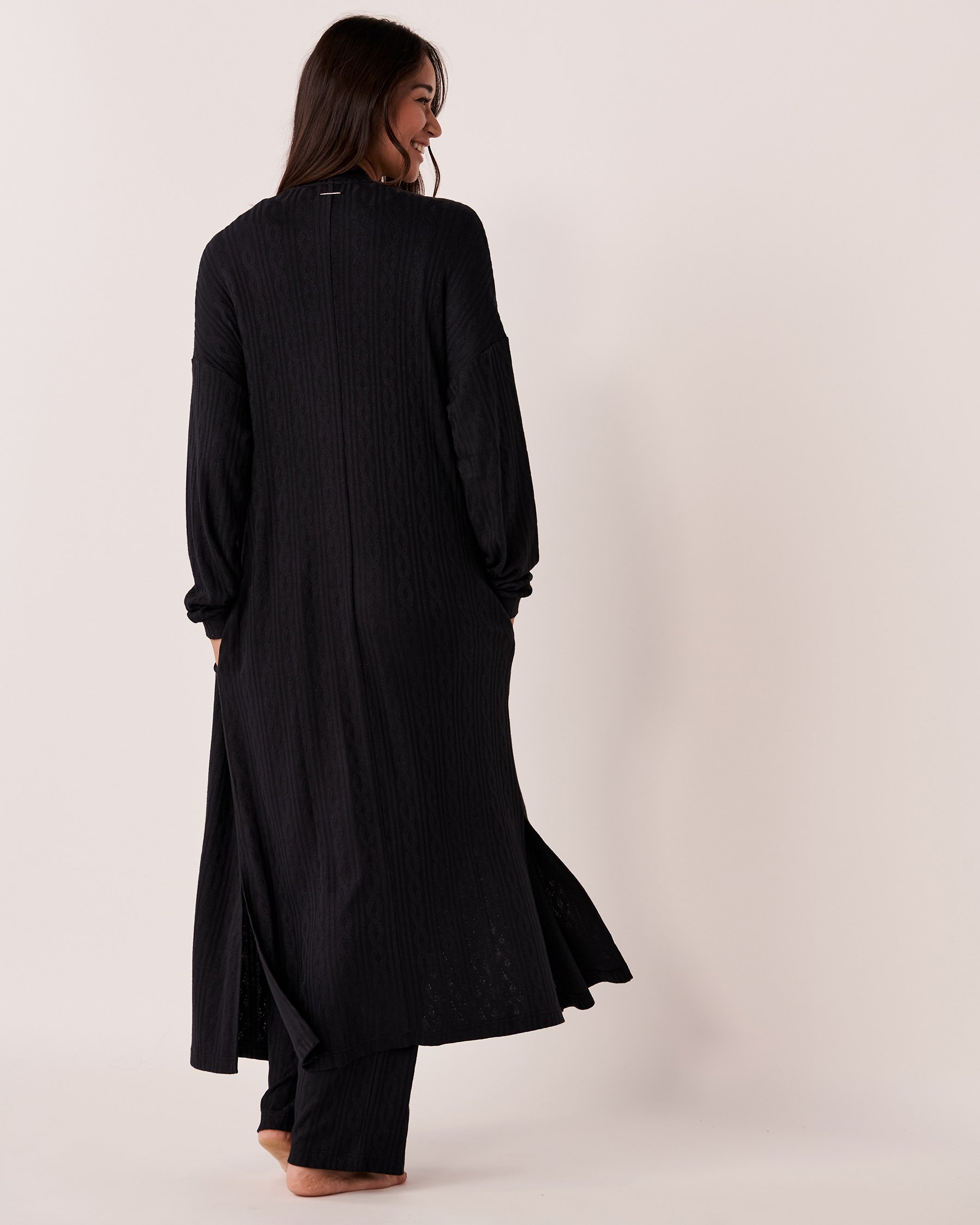 LA VIE EN ROSE Cable Knit Long Cardigan Black 50500006 - View2