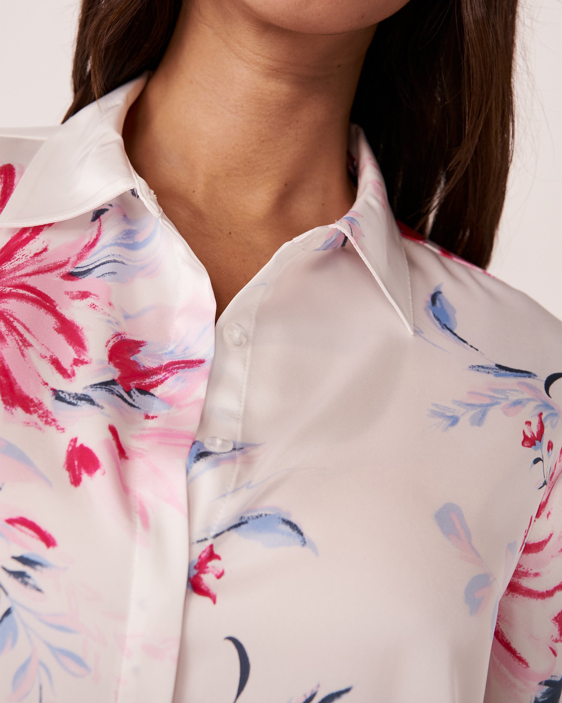 LA VIE EN ROSE Satin Long Sleeve Button-down Shirt White garden 60100047 - View3