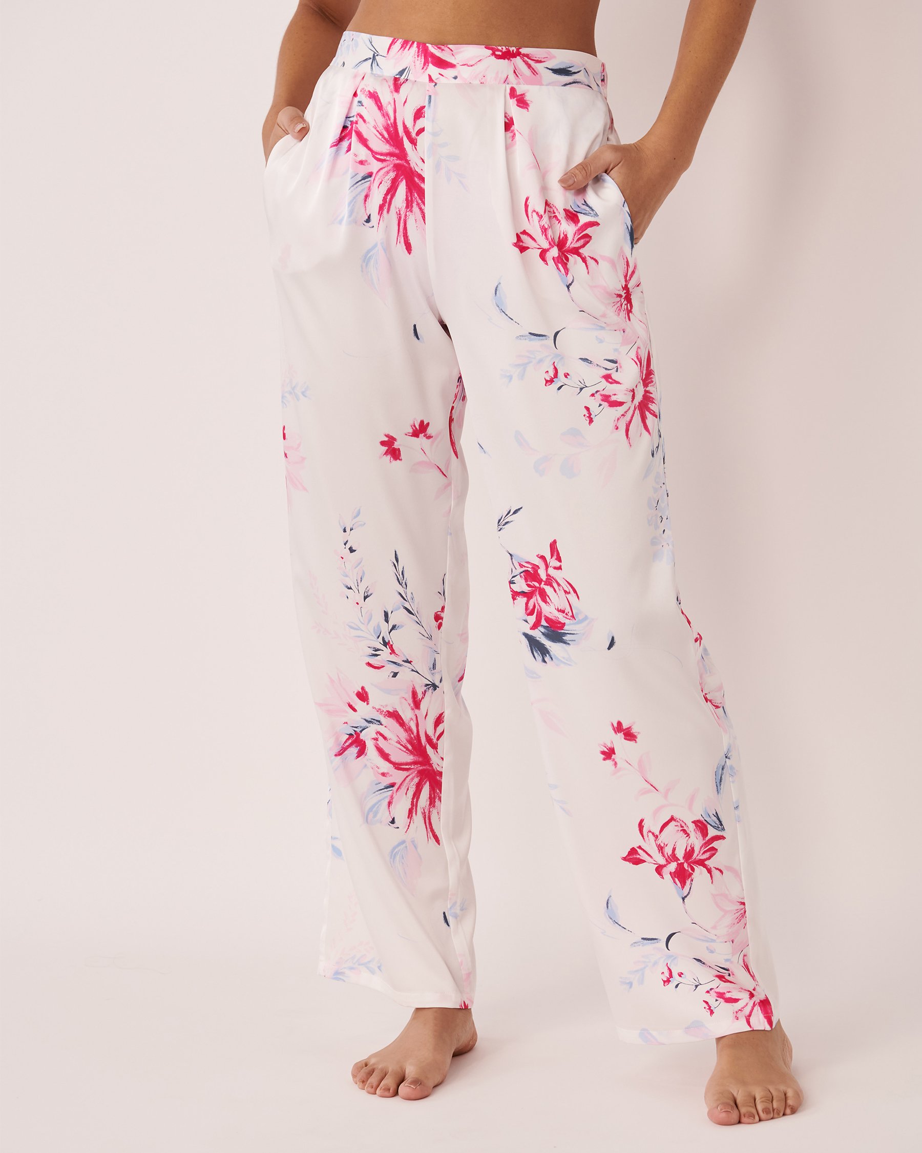 LA VIE EN ROSE Pantalon en satin Jardin blanc 60200045 - Voir1