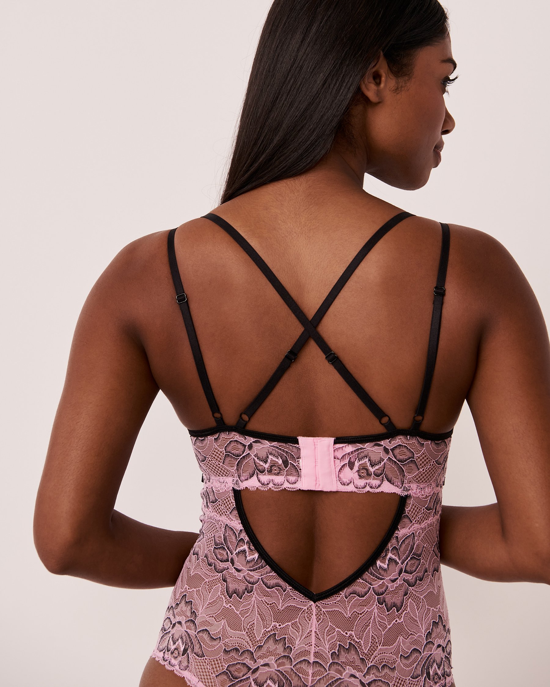 LA VIE EN ROSE Combiné en dentelle dos croisé Vrai rose 60300050 - Voir4