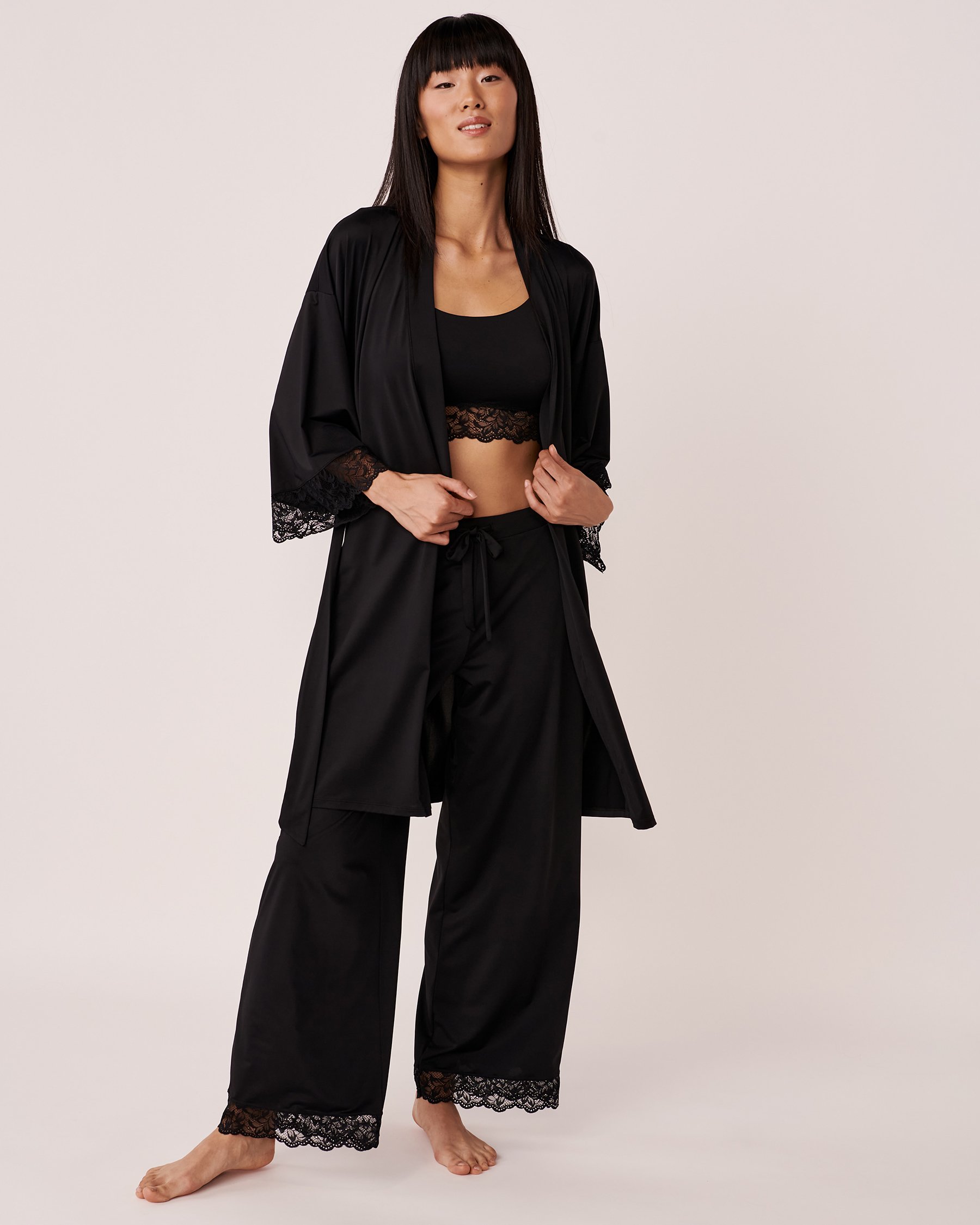 LA VIE EN ROSE Kimono bordure de dentelle Noir 60600043 - Voir1
