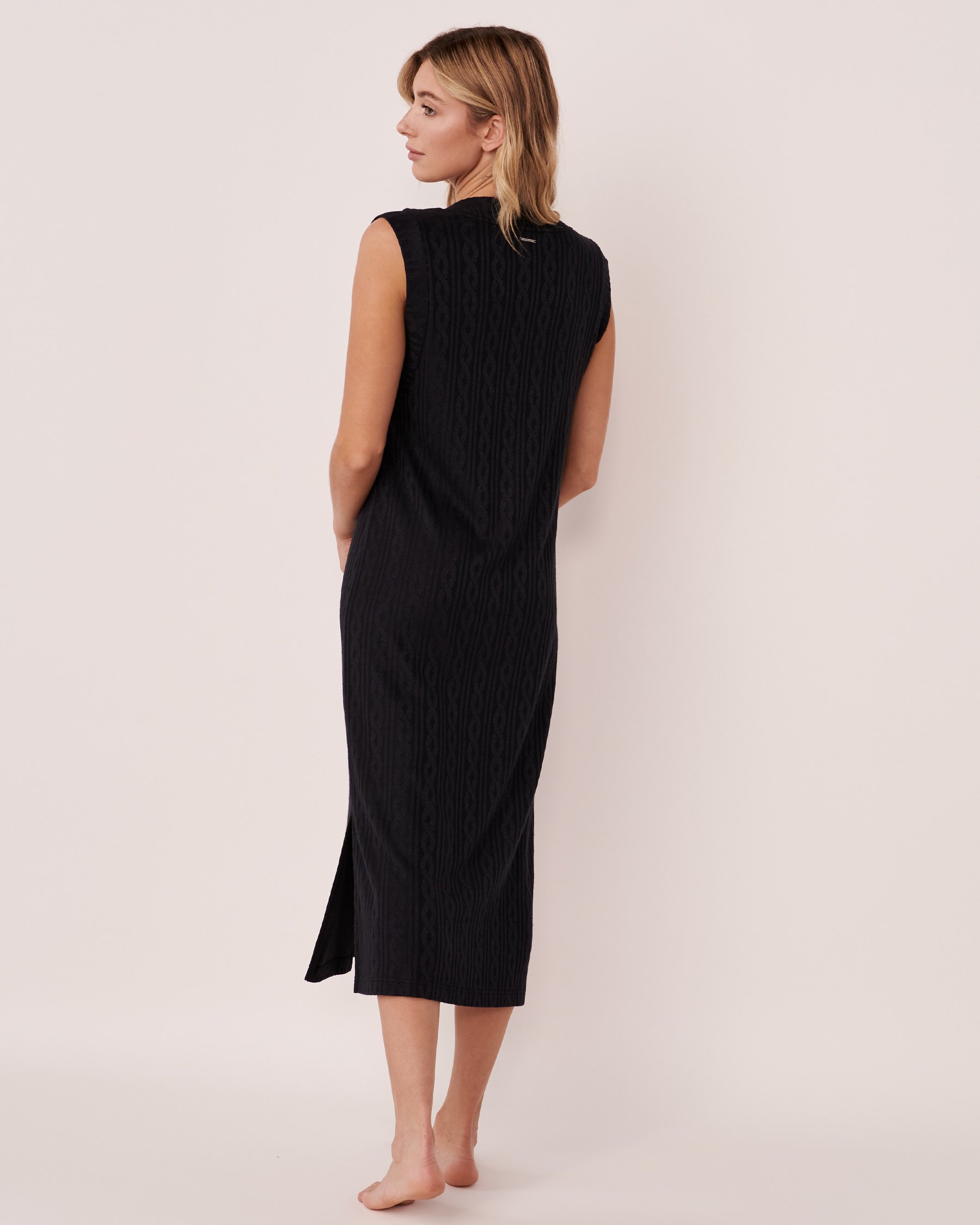 LA VIE EN ROSE Cable Knit Cap Sleeve Long Dress Black 50400031 - View2