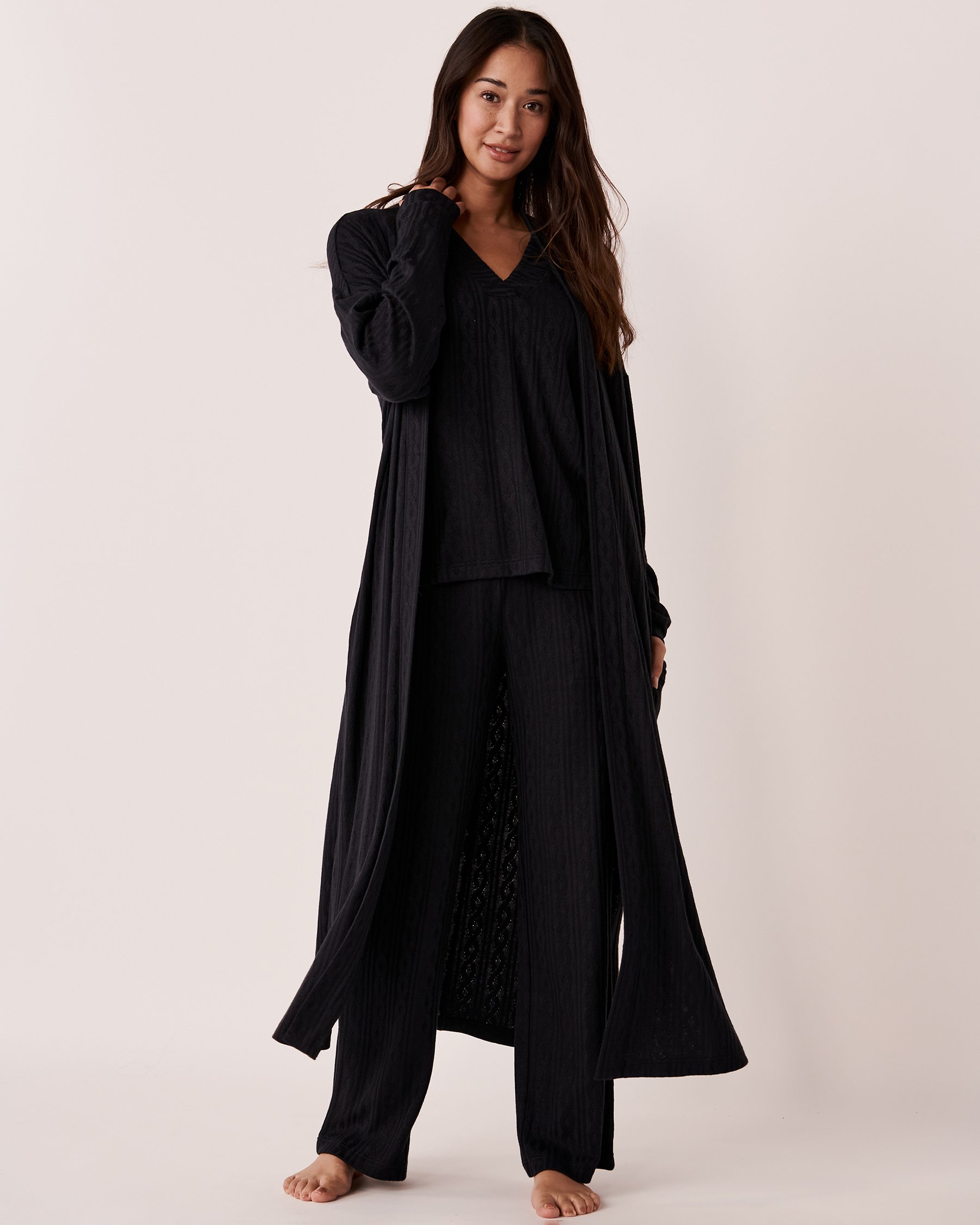 LA VIE EN ROSE Cable Knit Long Cardigan Black 50500006 - View1