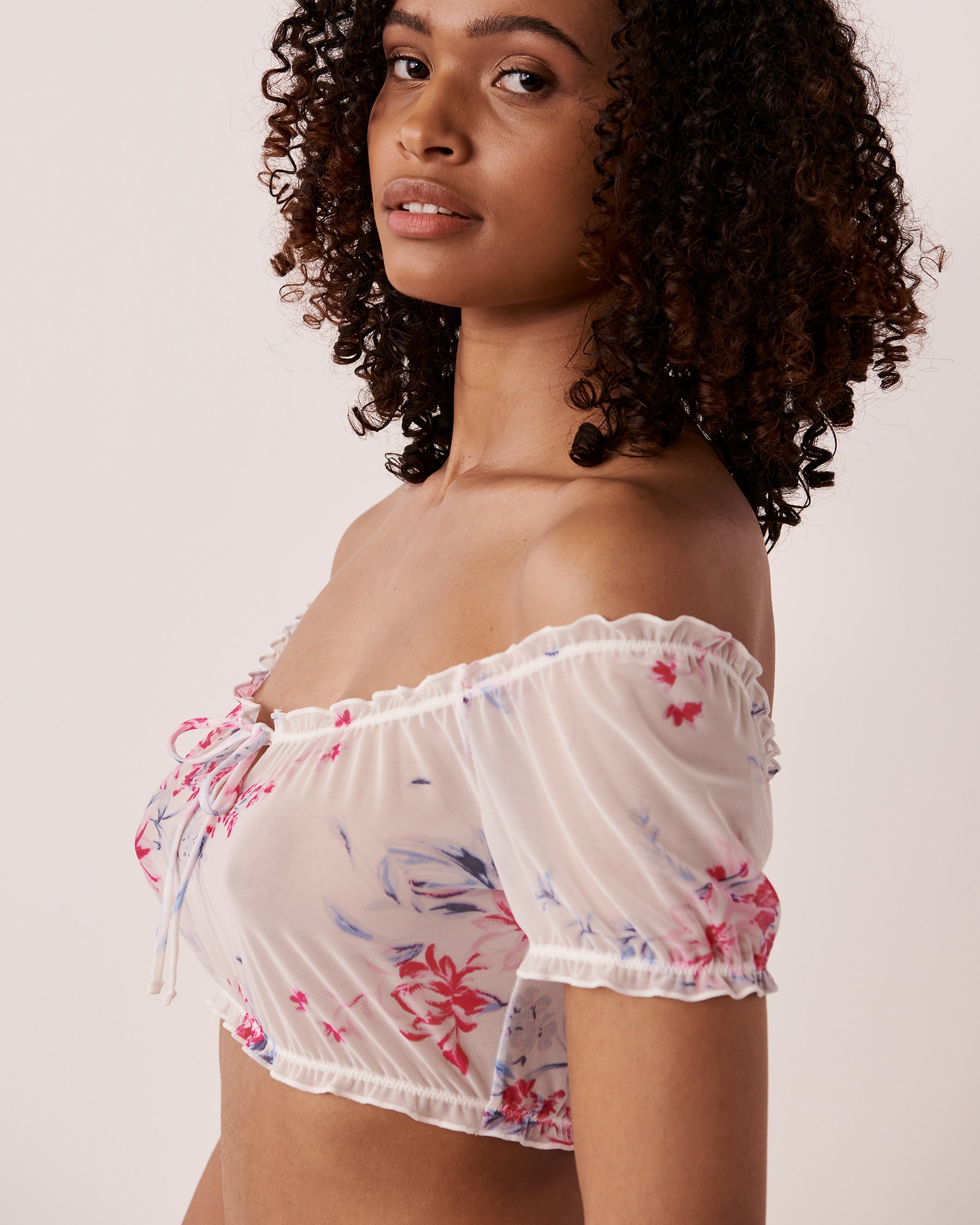 LA VIE EN ROSE Ensemble 2 pièces fleuri en résille Jardin blanc 60400019 - Voir3