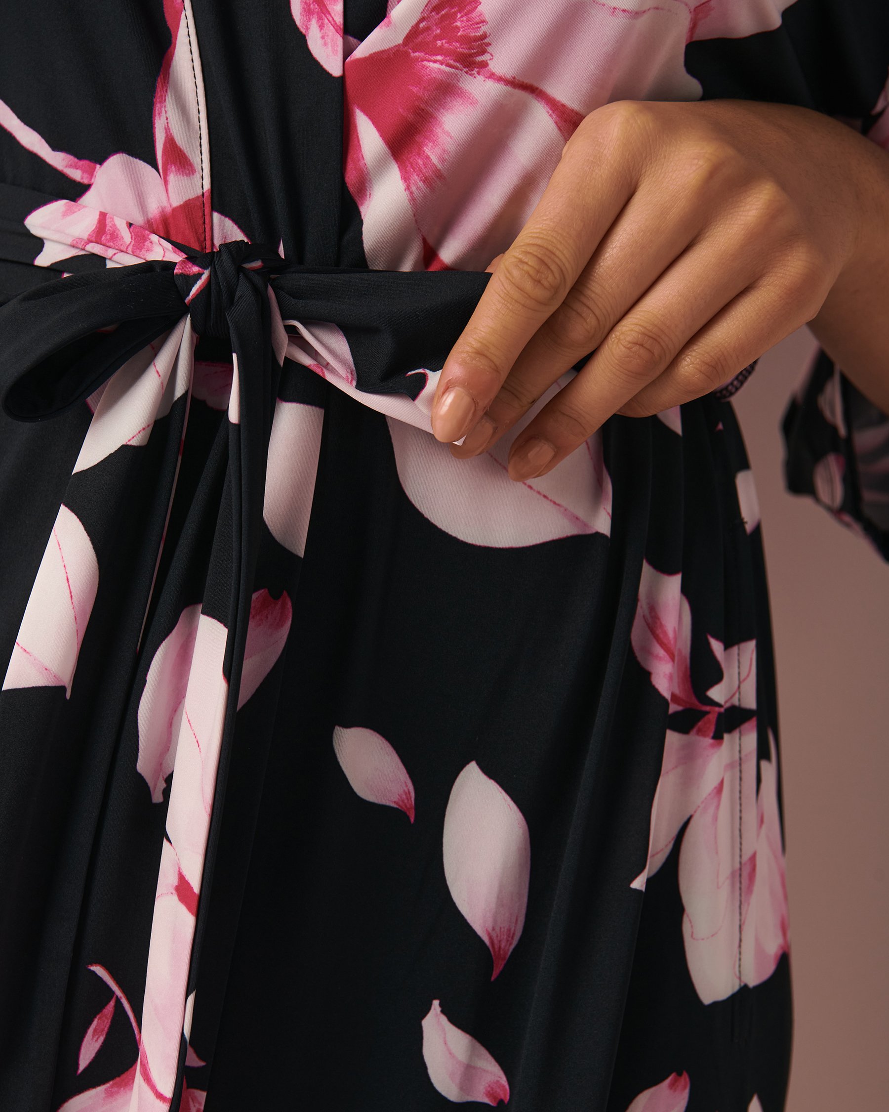 LA VIE EN ROSE Recycled Fibers Floral Maxi-length Kimono Romantic magnolias 60600041 - View4