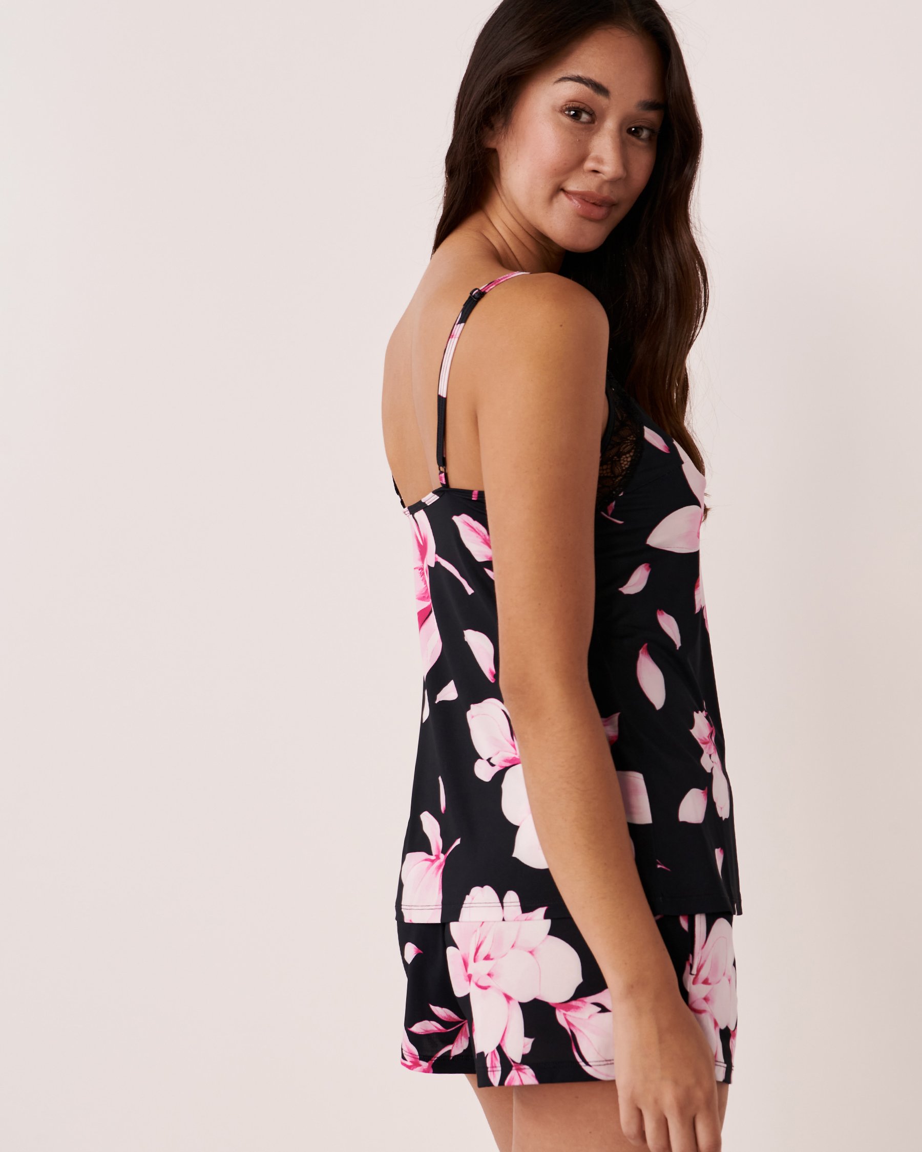 LA VIE EN ROSE Camisole fleuri bordure de dentelle en fibres recyclées Magnolias romantiques 60100048 - View2