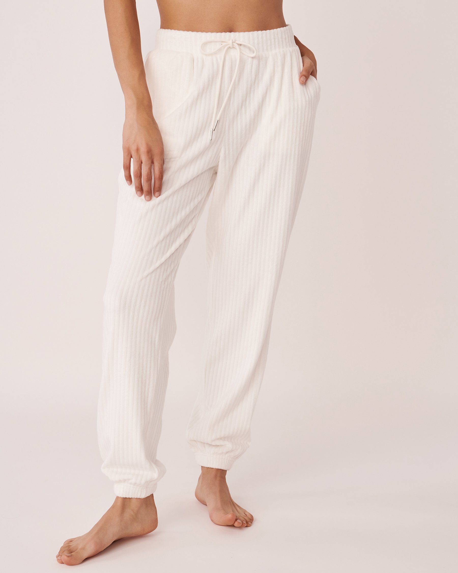 LA VIE EN ROSE Ribbed Velour Jogger Pants Snow white 40200382 - View1