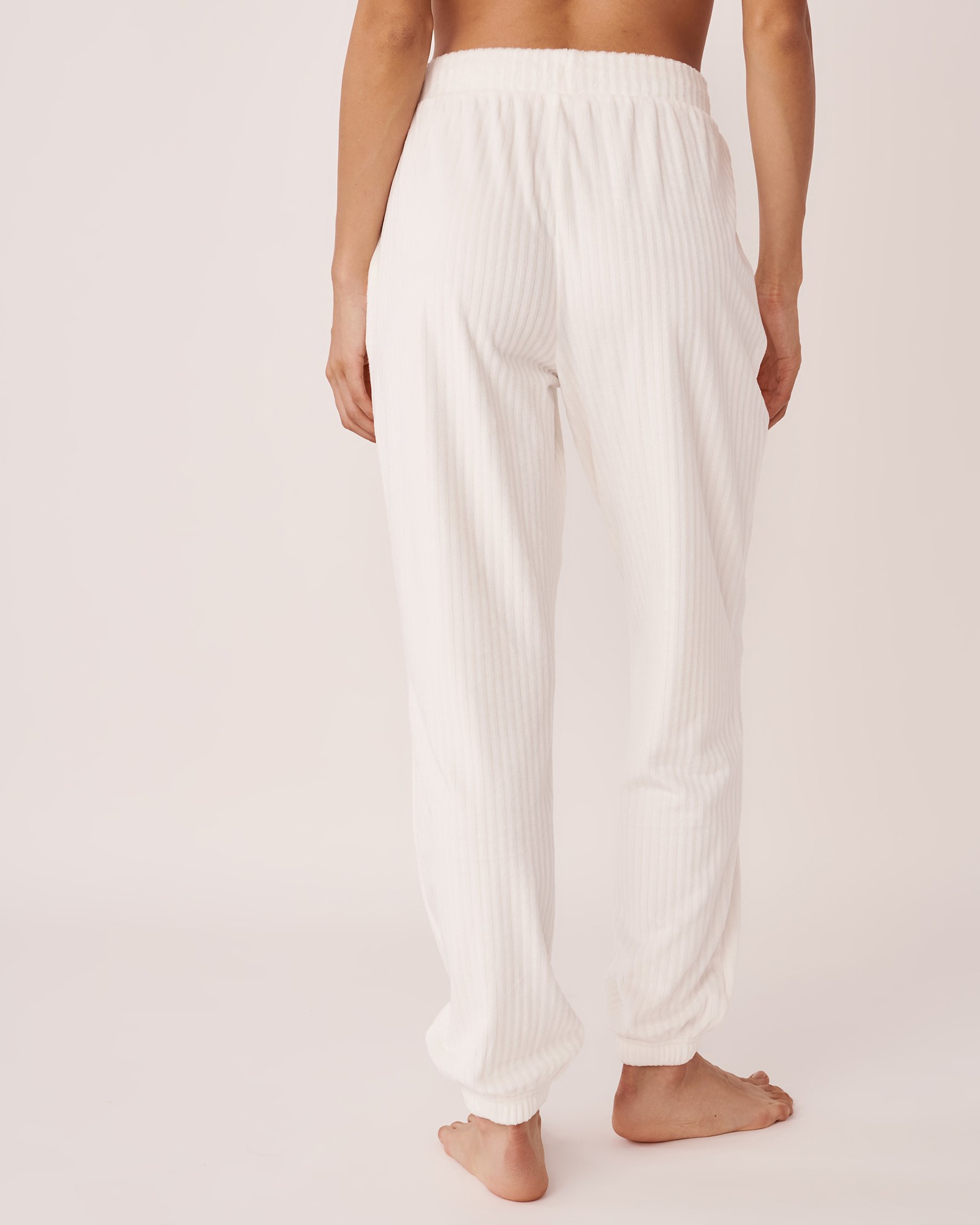 LA VIE EN ROSE Ribbed Velour Jogger Pants Snow white 40200382 - View2
