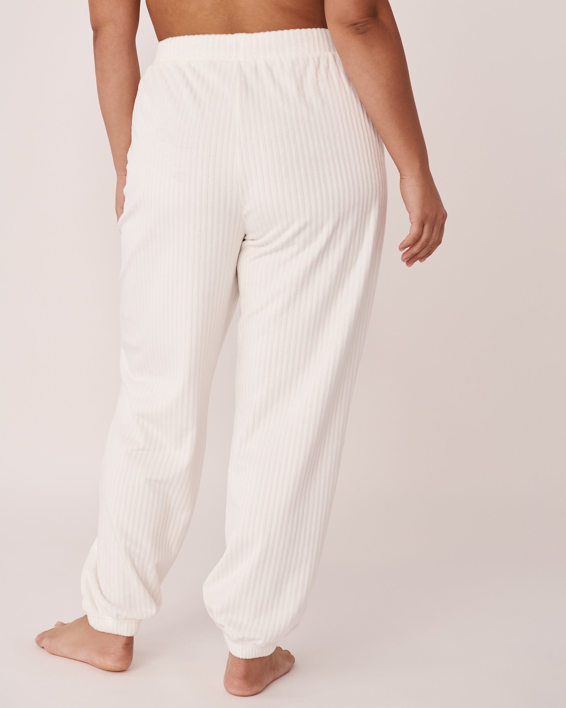 LA VIE EN ROSE Ribbed Velour Jogger Pants Snow white 40200382 - View4