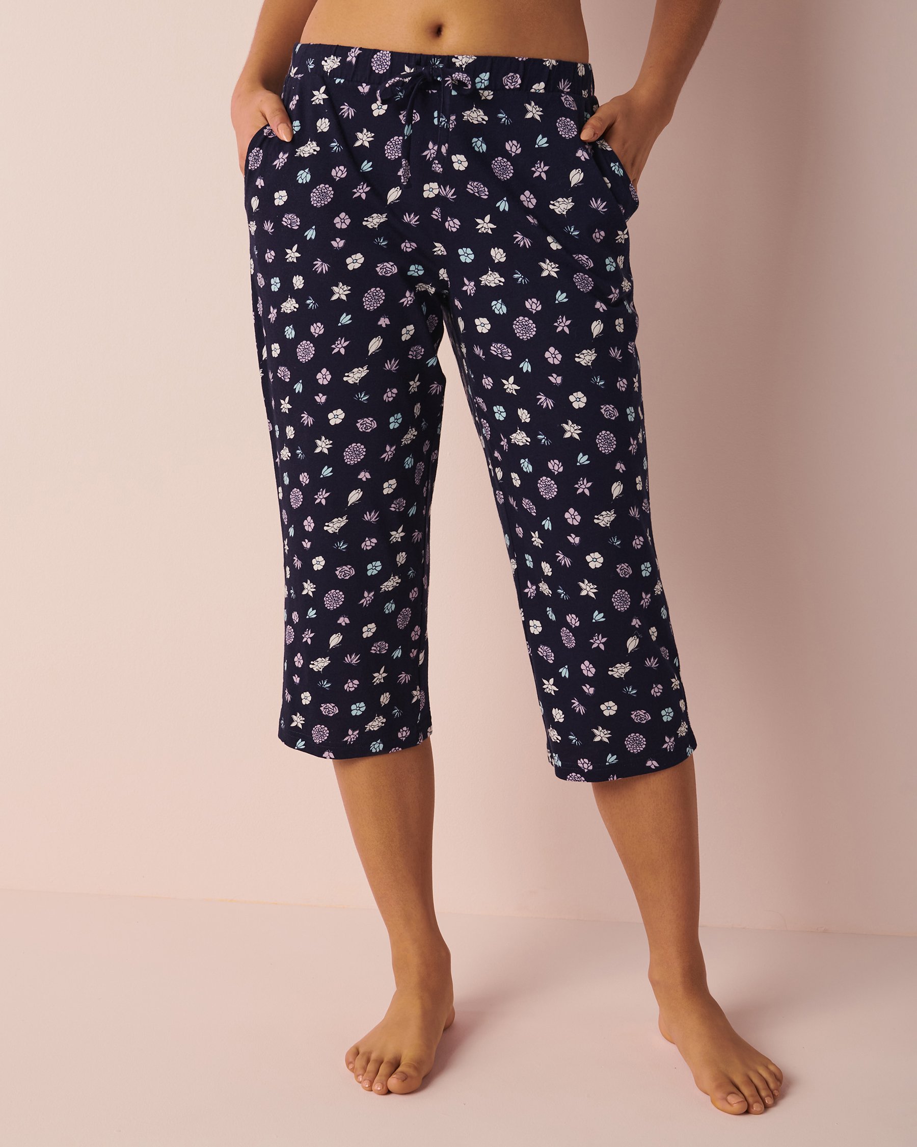 LA VIE EN ROSE Cotton Straight Leg Capri Multi floral 40200386 - View1