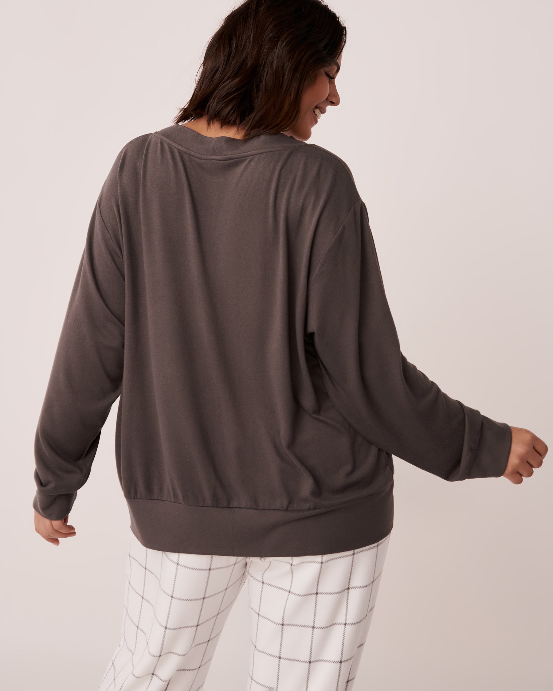 LA VIE EN ROSE Cardigan boutonné en fibres recyclées Fumée grise 40600122 - View3