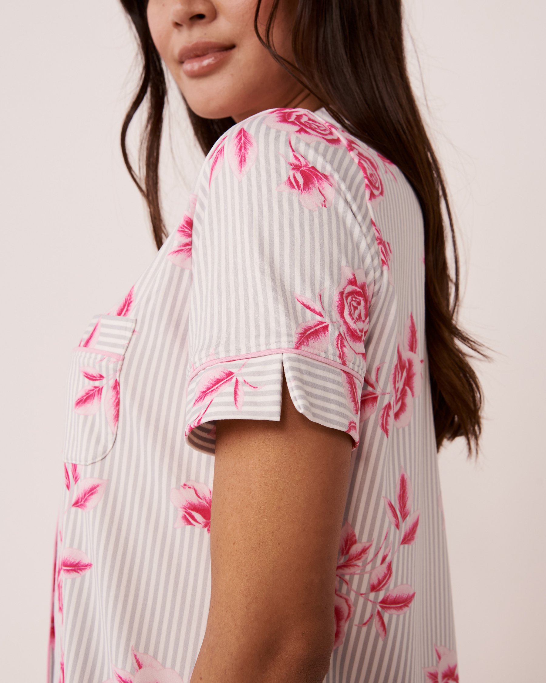 LA VIE EN ROSE Super Soft Button-down Sleepshirt Roses 40500235 - View3