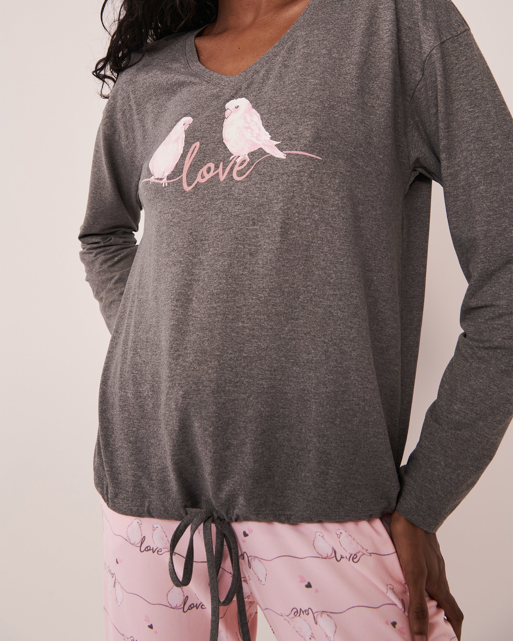 LA VIE EN ROSE Chandail manches longues col en V ultra doux Gris moyen 40100389 - View3