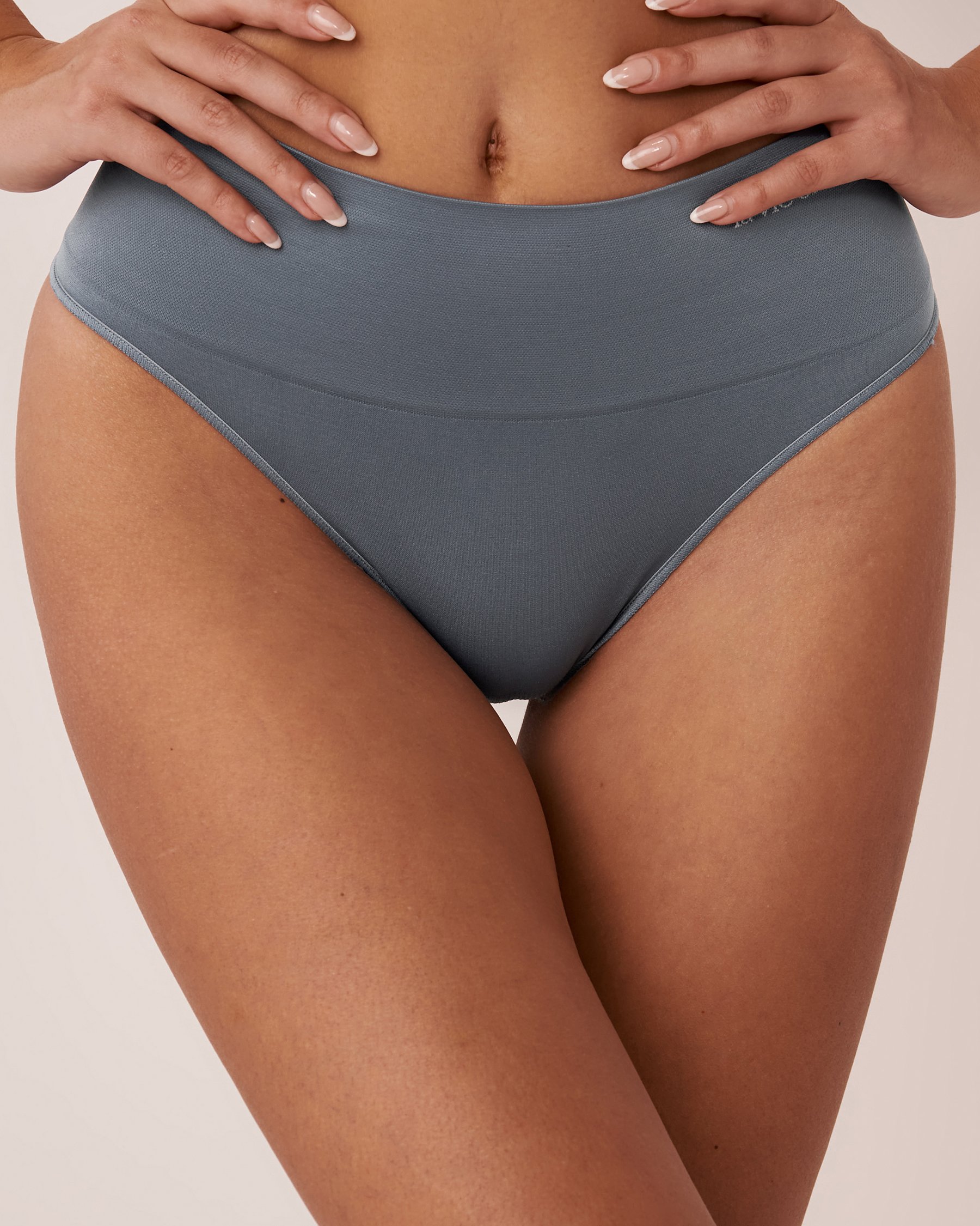 LA VIE EN ROSE Culotte tanga taille haute sans coutures Bleu glacial 20200280 - Voir1