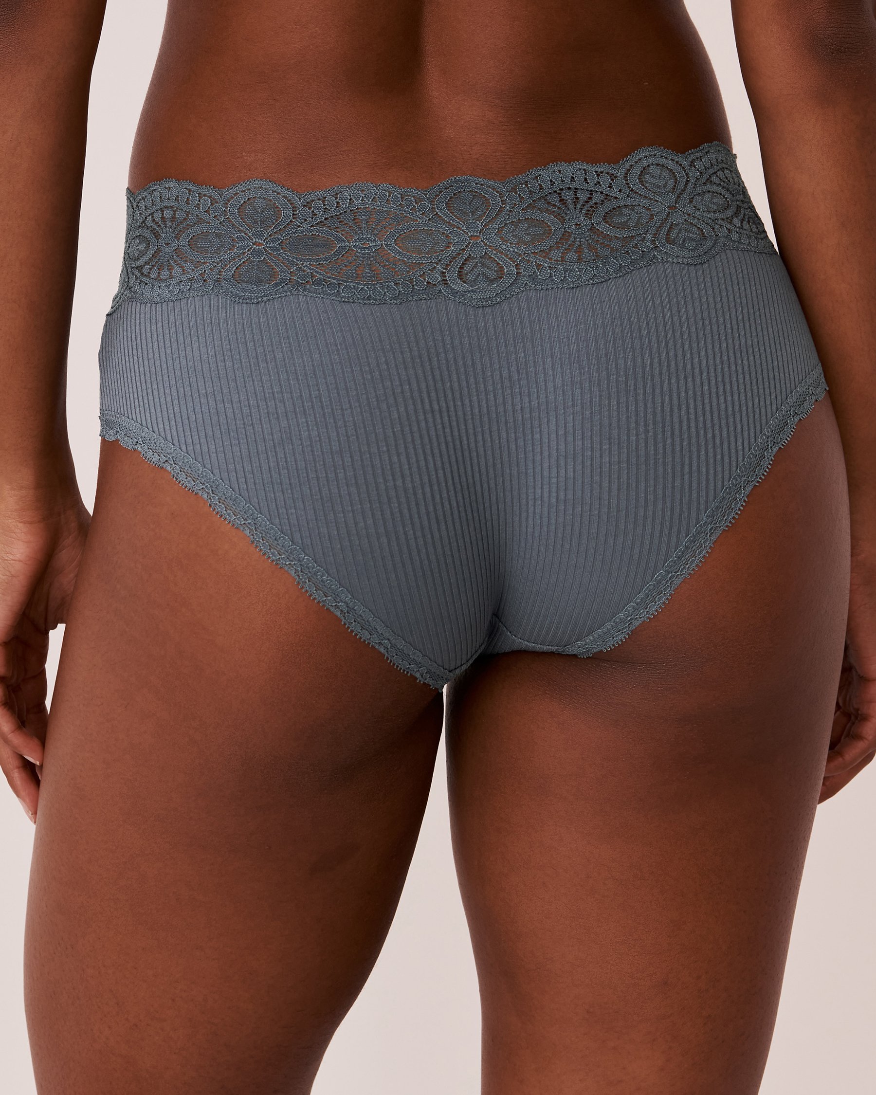 LA VIE EN ROSE Culotte aux hanches côtelée bordure de dentelle Bleu glacial 20100253 - View2