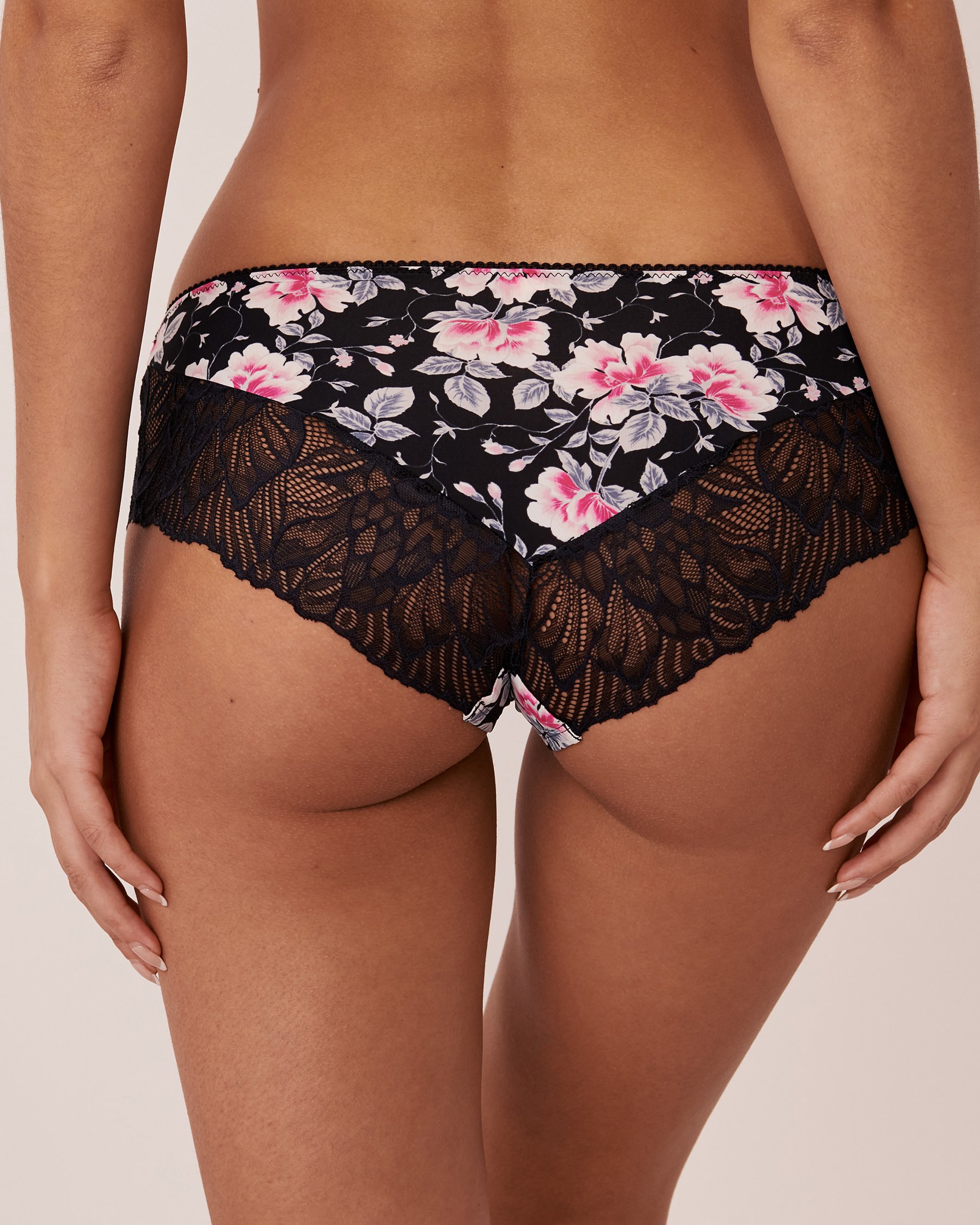 LA VIE EN ROSE Microfiber and Lace Hiphugger Panty Wildflower 20200284 - View2