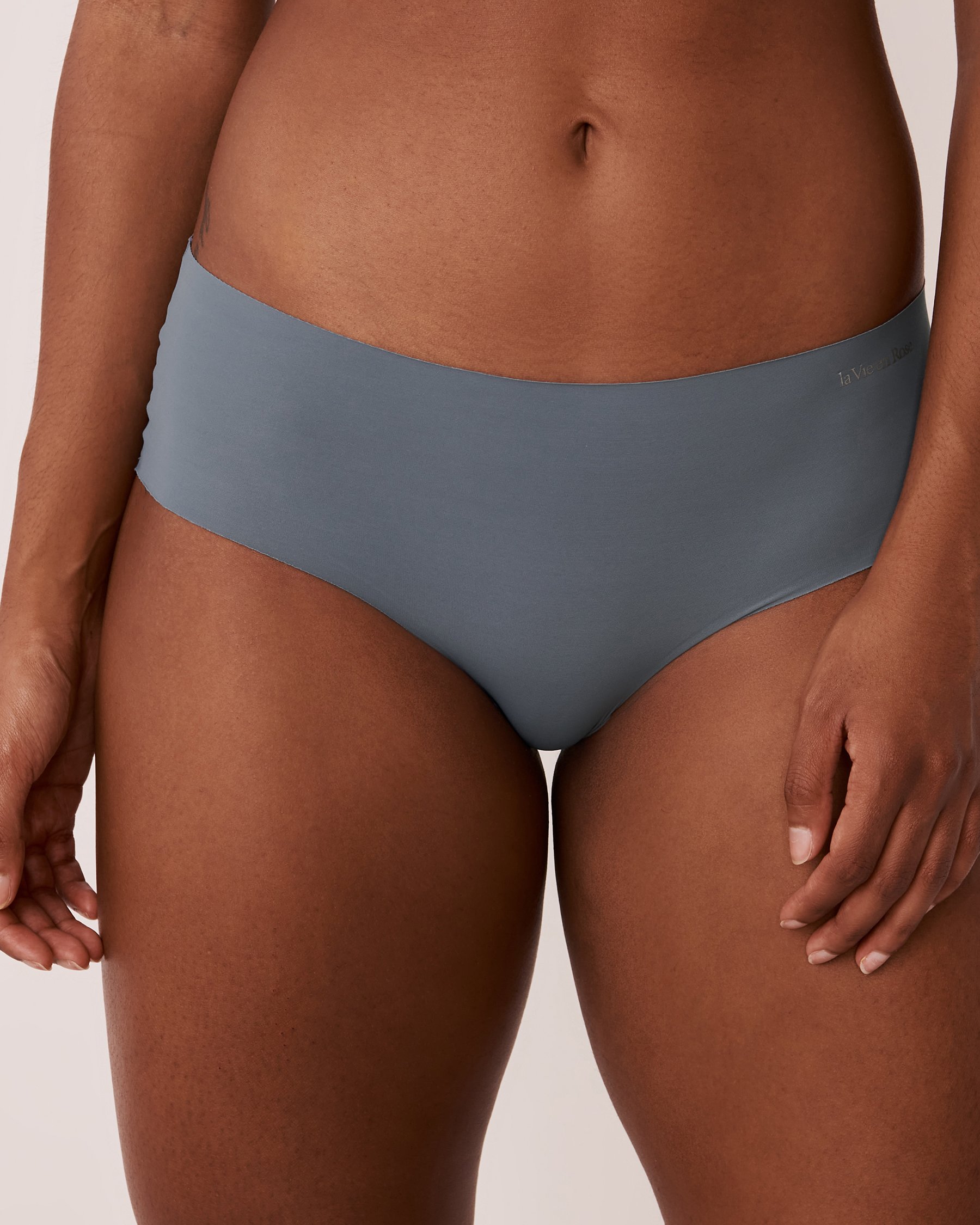 LA VIE EN ROSE Microfiber No-show Hiphugger Panty Icy blue 20200292 - View1