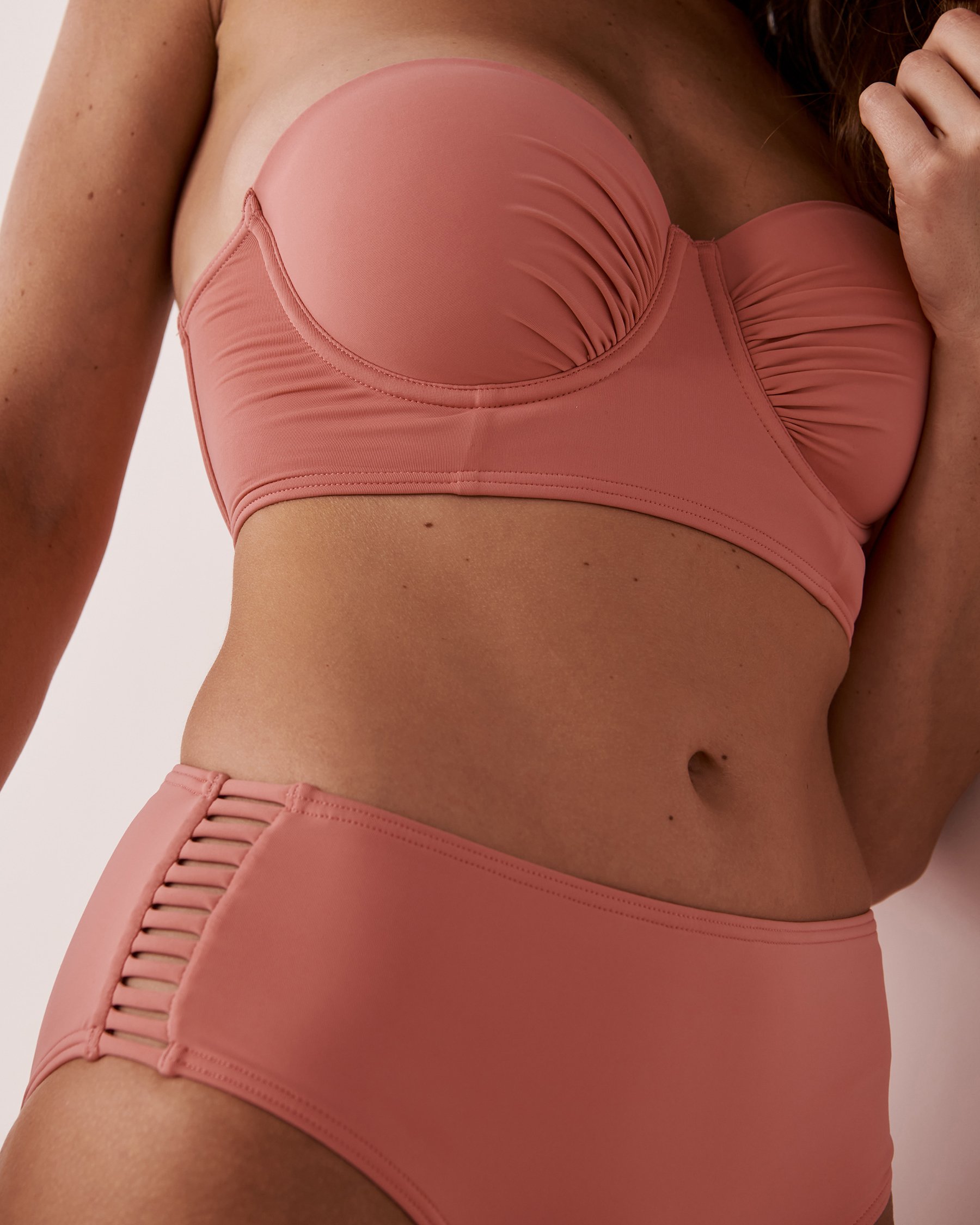 LA VIE EN ROSE AQUA SOLID Bustier Bandeau Bikini Top Vintage pink 70100382 - View7