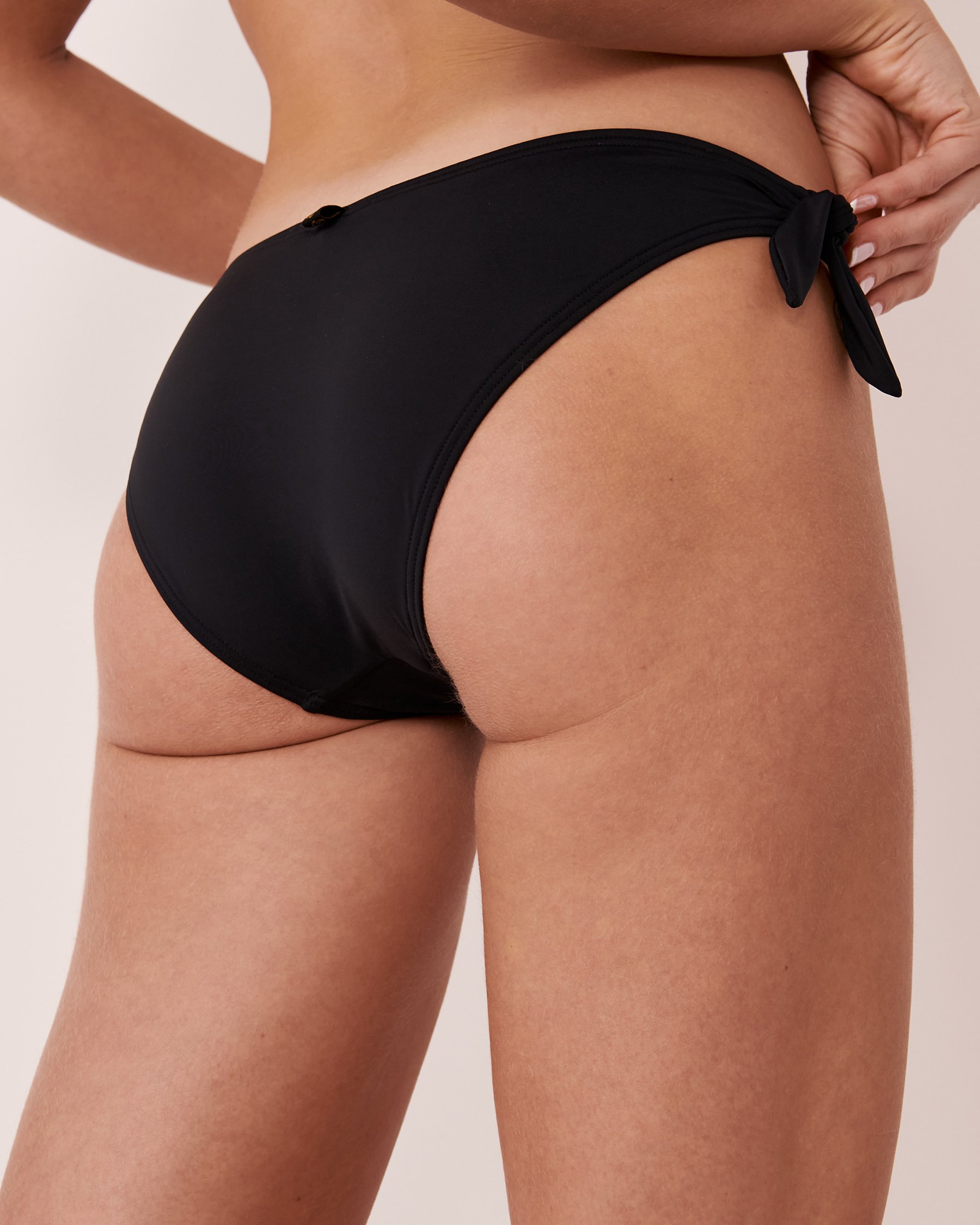 LA VIE EN ROSE AQUA SOLID Brazilian Bikini Bottom Black 70300367 - View2