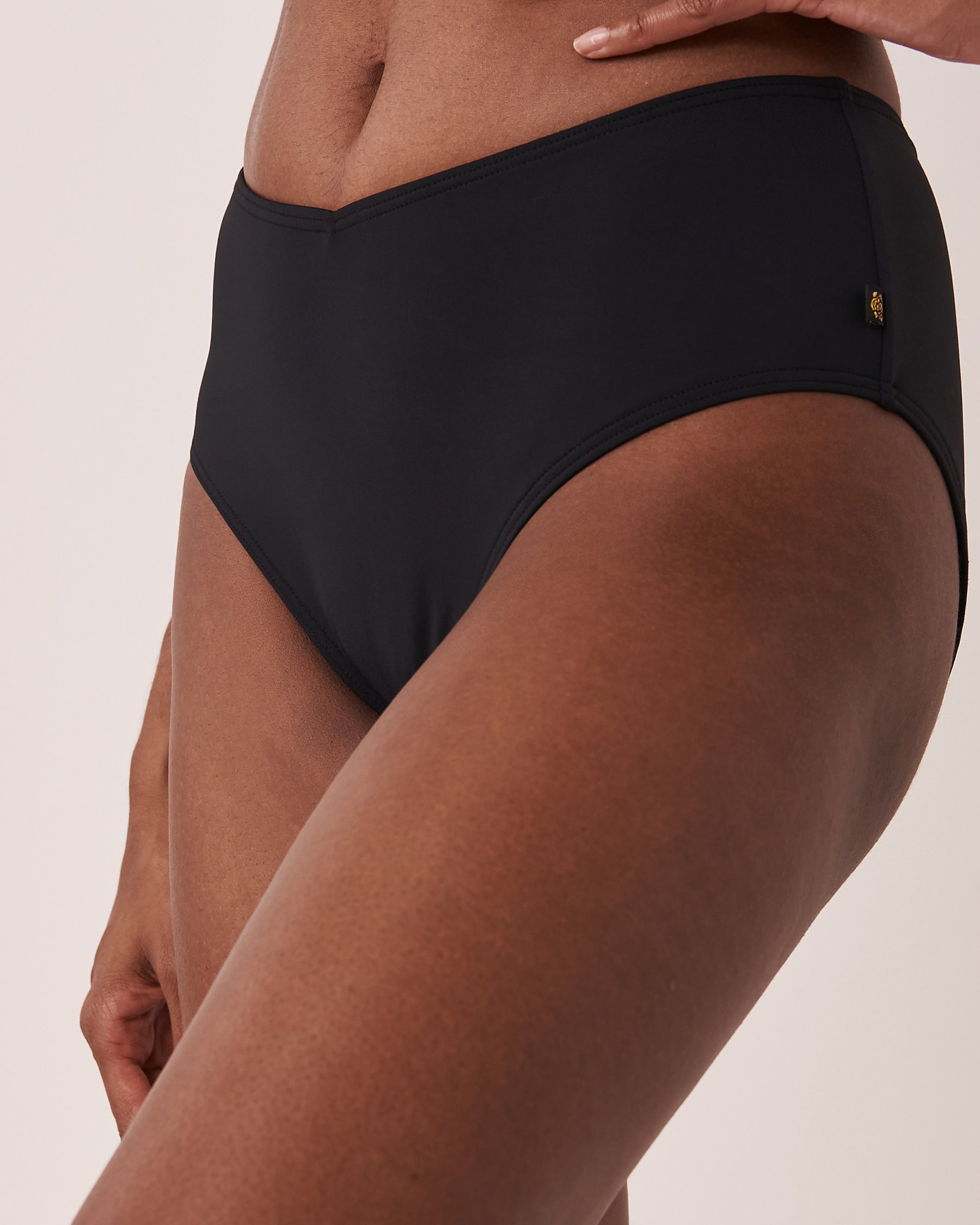 LA VIE EN ROSE AQUA Bas de bikini taille haute cheeky SOLID Noir 70300368 - Voir1