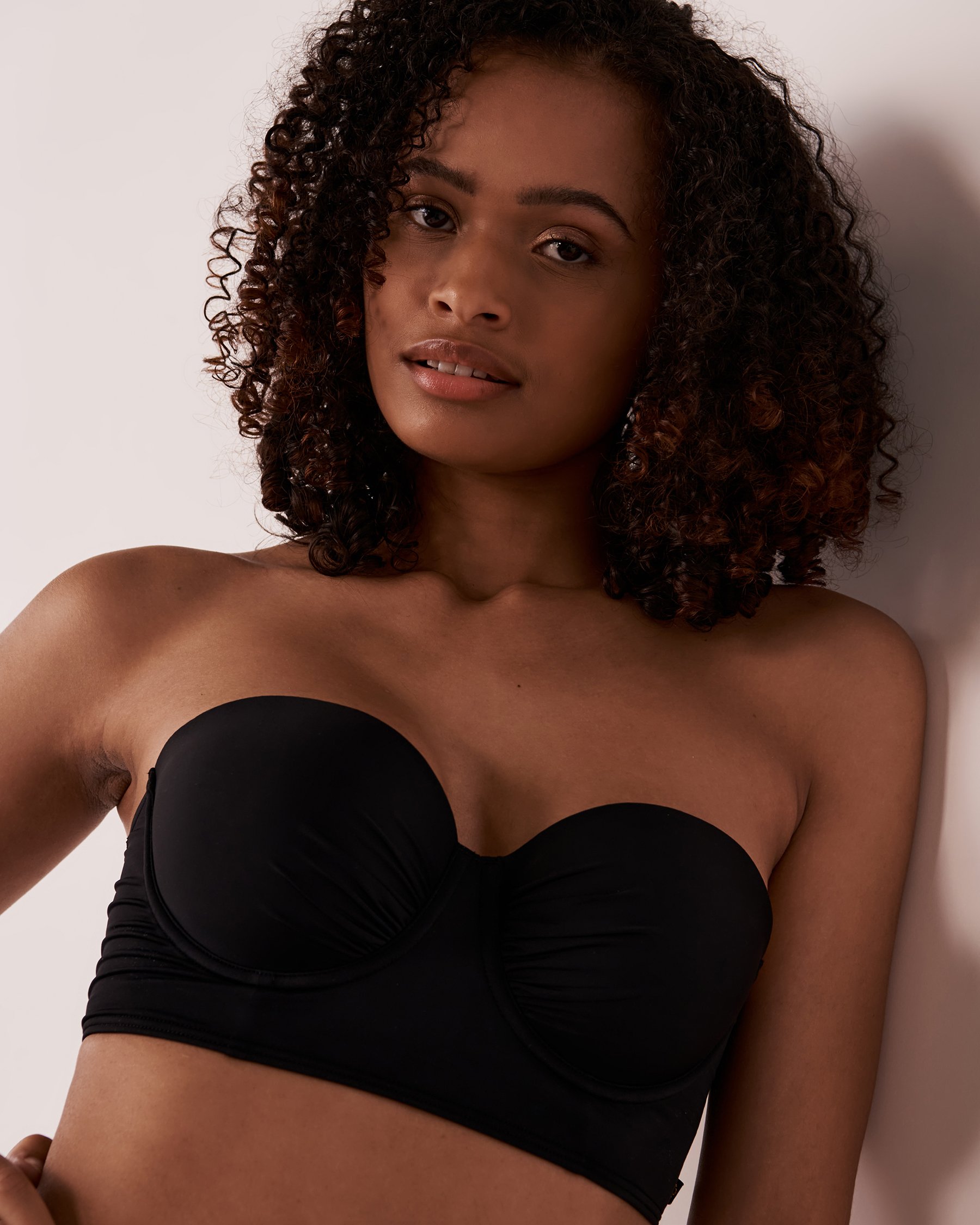 LA VIE EN ROSE AQUA SOLID Bustier Bandeau Bikini Top Black 70100382 - View2