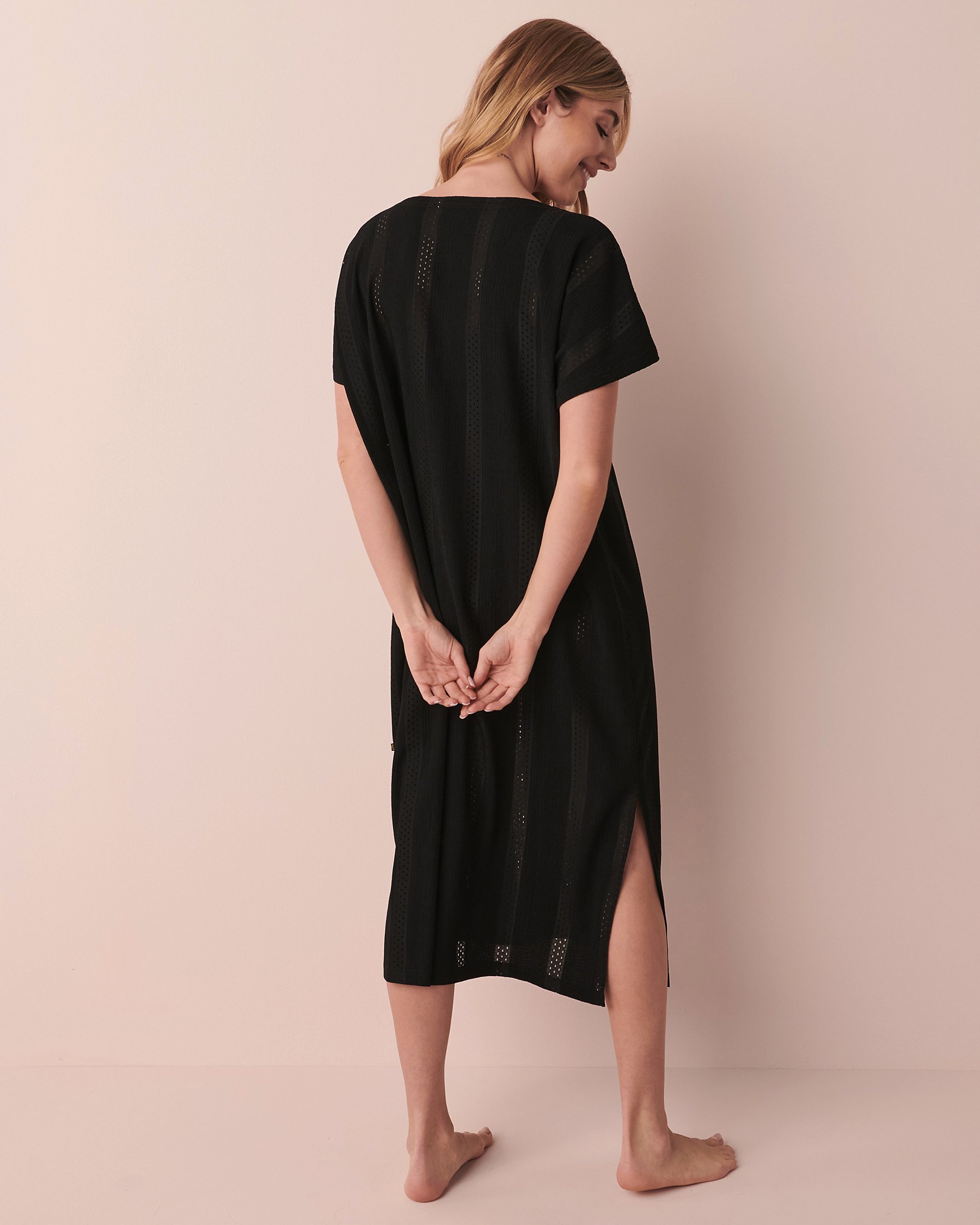 LA VIE EN ROSE AQUA Crochet Detail Long Tunic Black 80400031 - View2