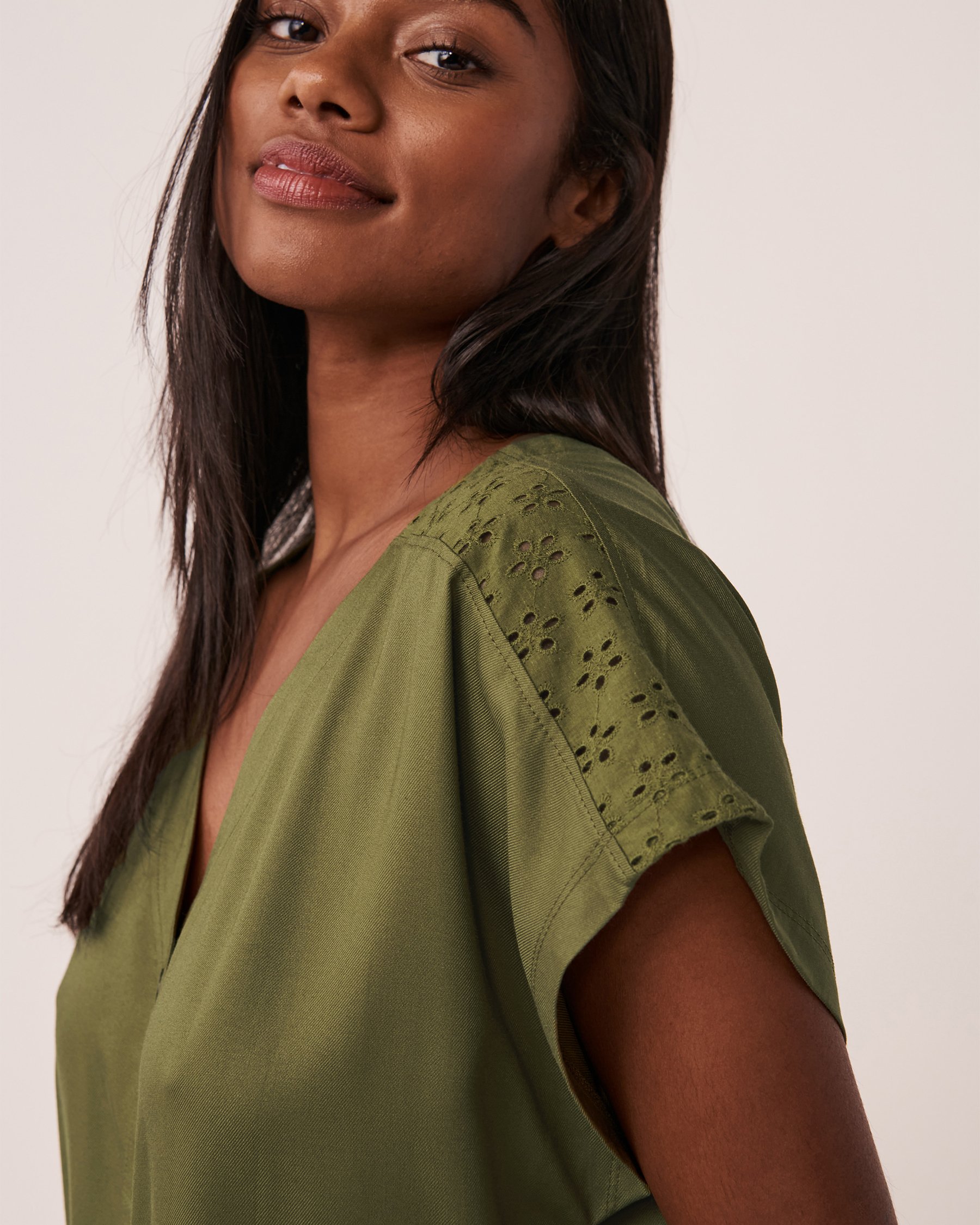 LA VIE EN ROSE AQUA Crochet Detail Short Sleeve Dress Olive 80300066 - View3