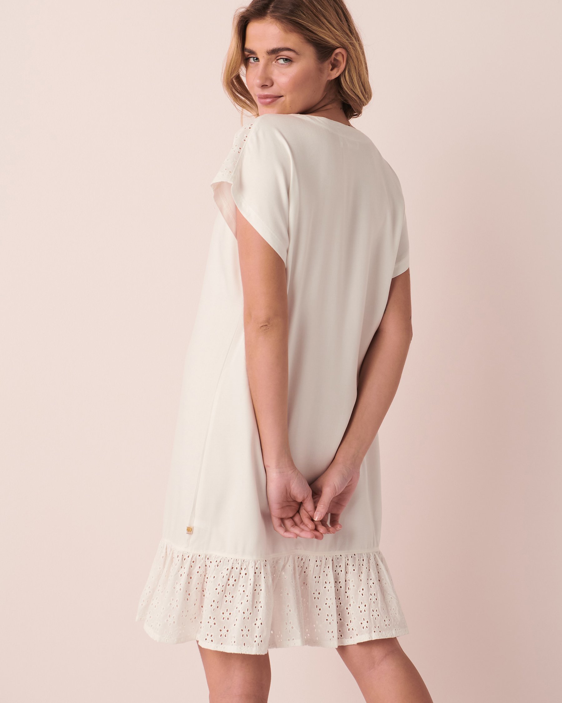 LA VIE EN ROSE AQUA Crochet Detail Short Sleeve Dress Sand 80300066 - View2