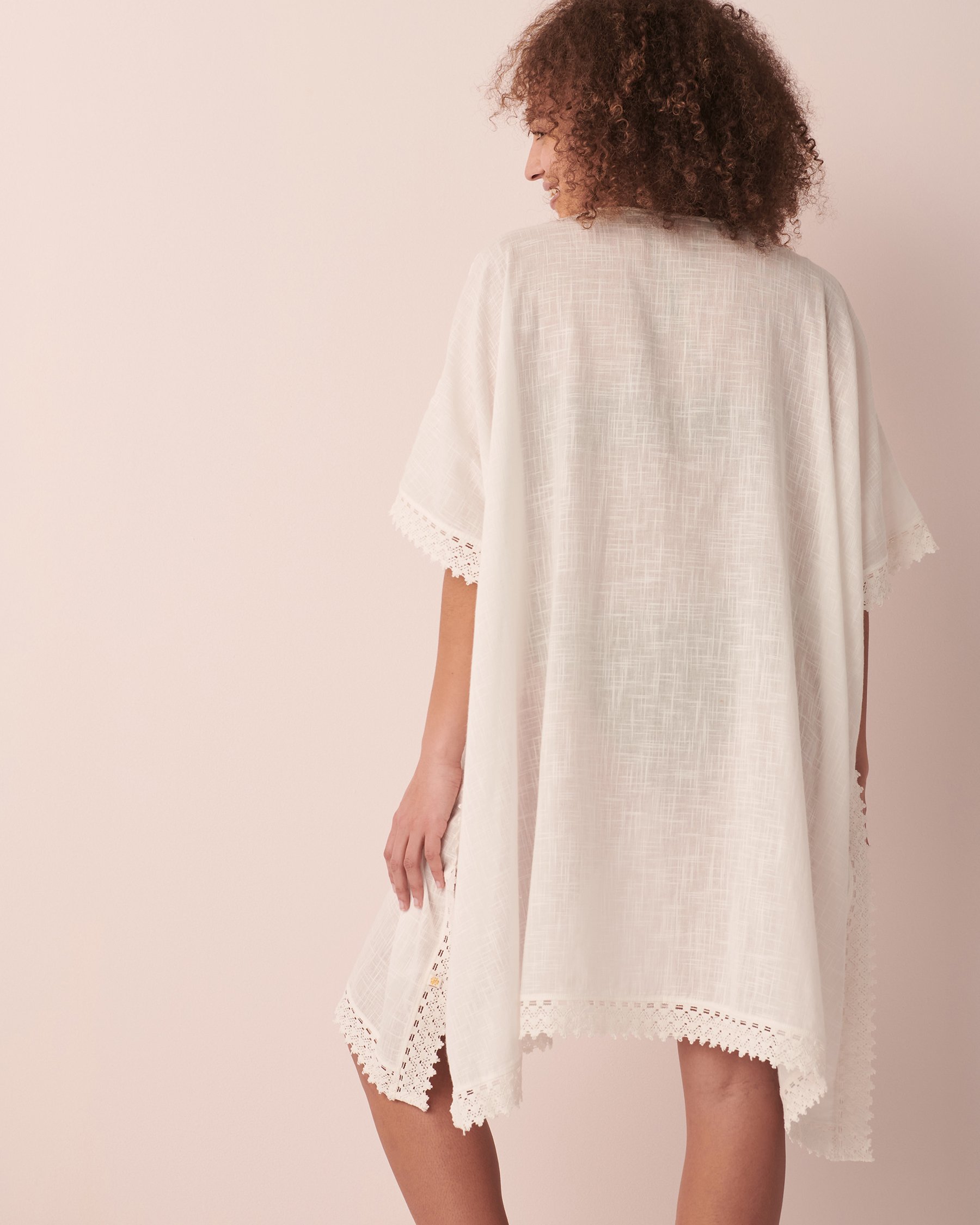 LA VIE EN ROSE AQUA Crochet Hem Caftan Sand 80400036 - View2