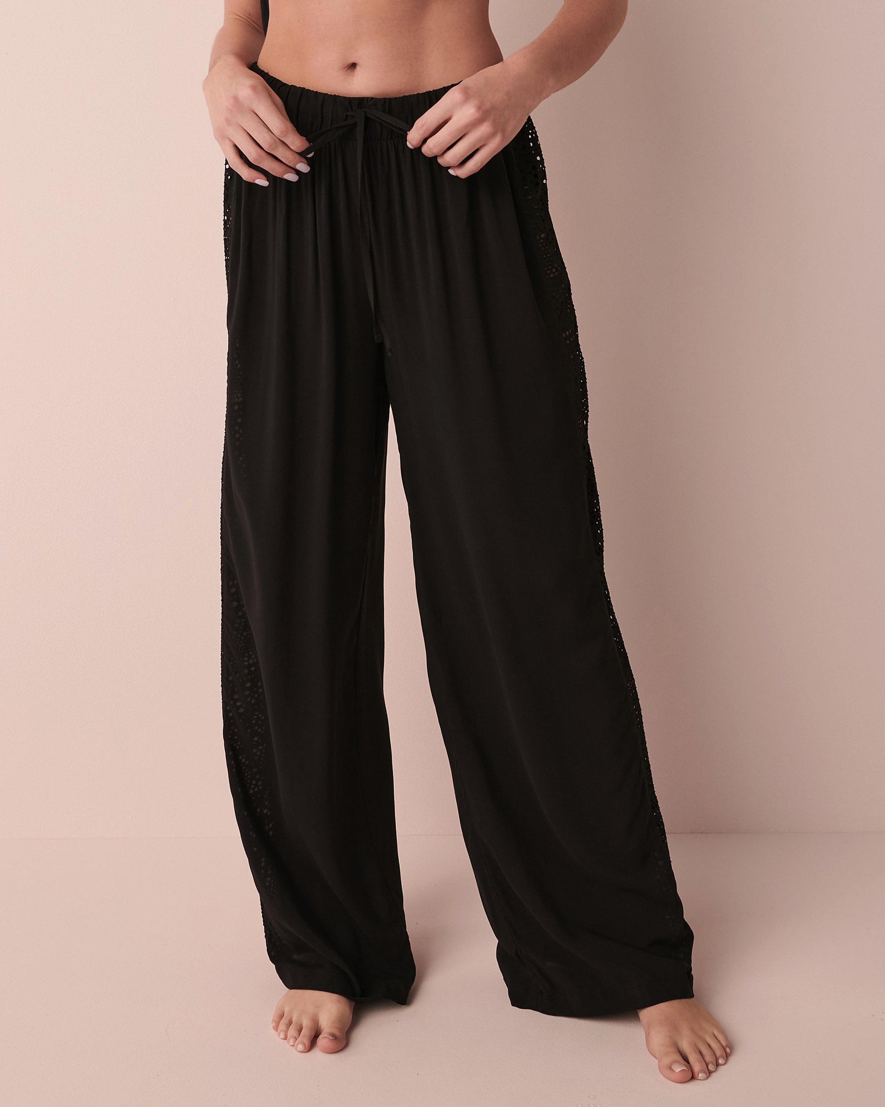 LA VIE EN ROSE AQUA Wide Leg Pants with Crochet Detail Black 80200024 - View3