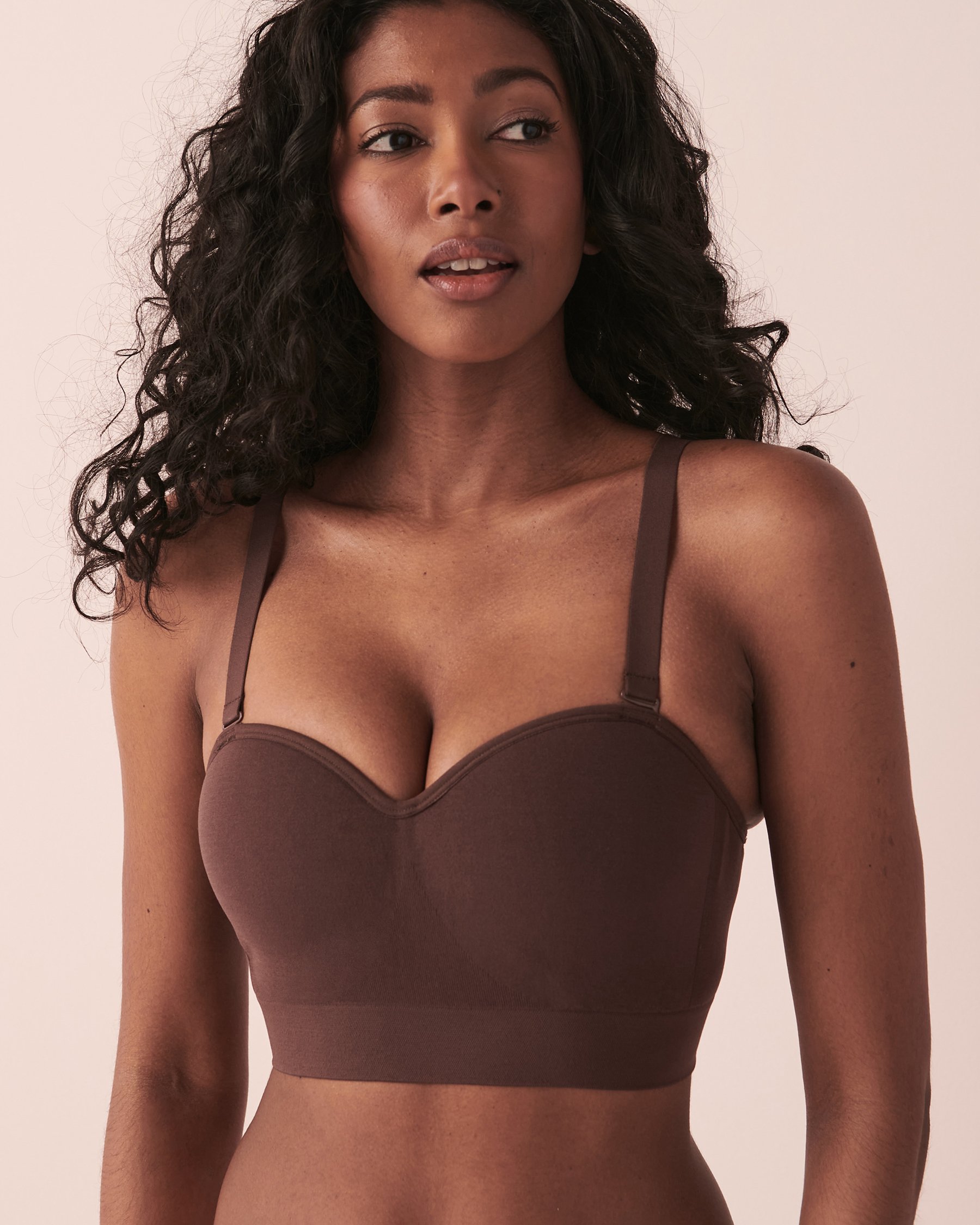 LA VIE EN ROSE Soutien-gorge bandeau sans coutures transformable Café velouté 10200261 - View2