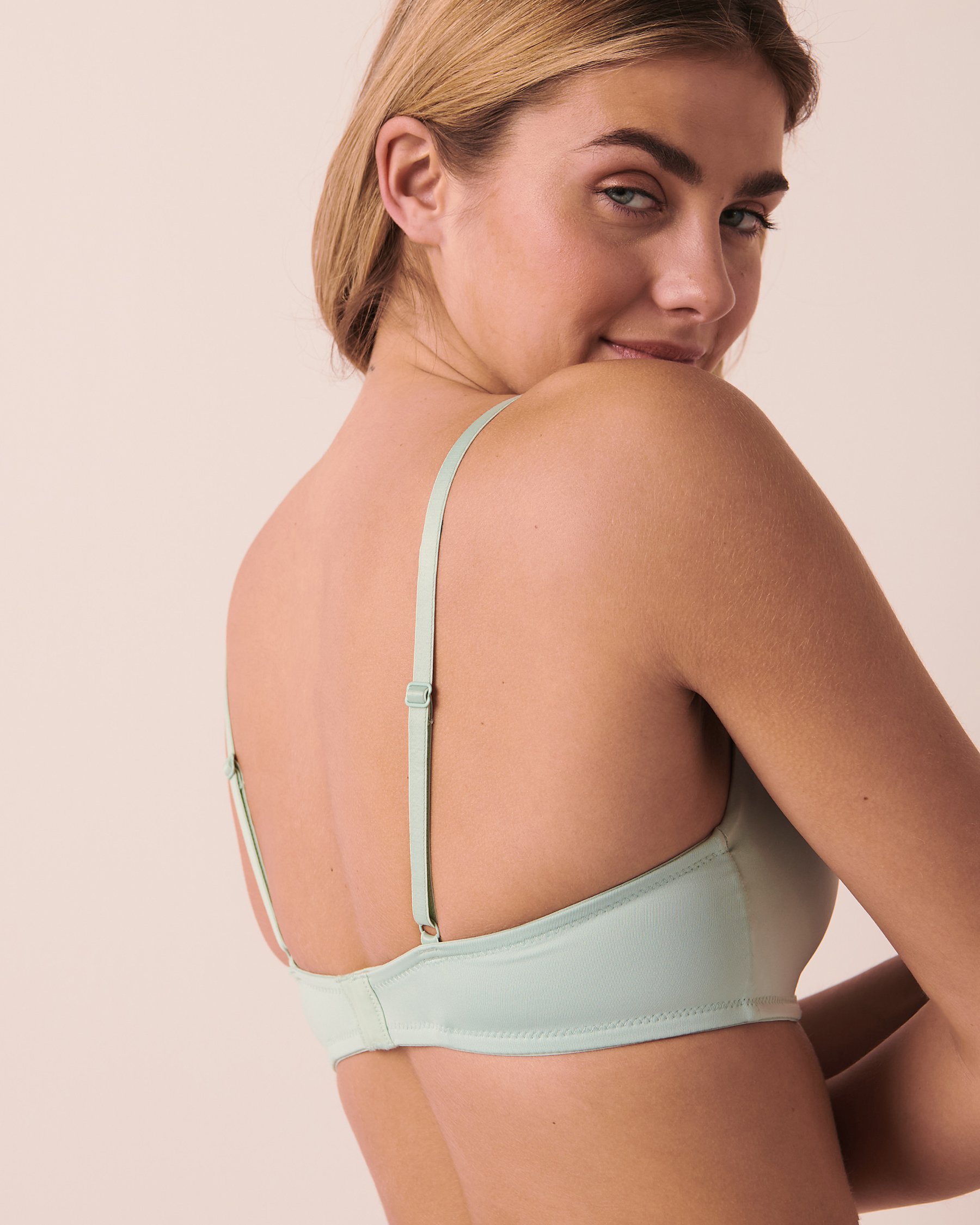 LA VIE EN ROSE Lightly Lined Wireless Minimalist Bra Cool mint 10200244 - View2