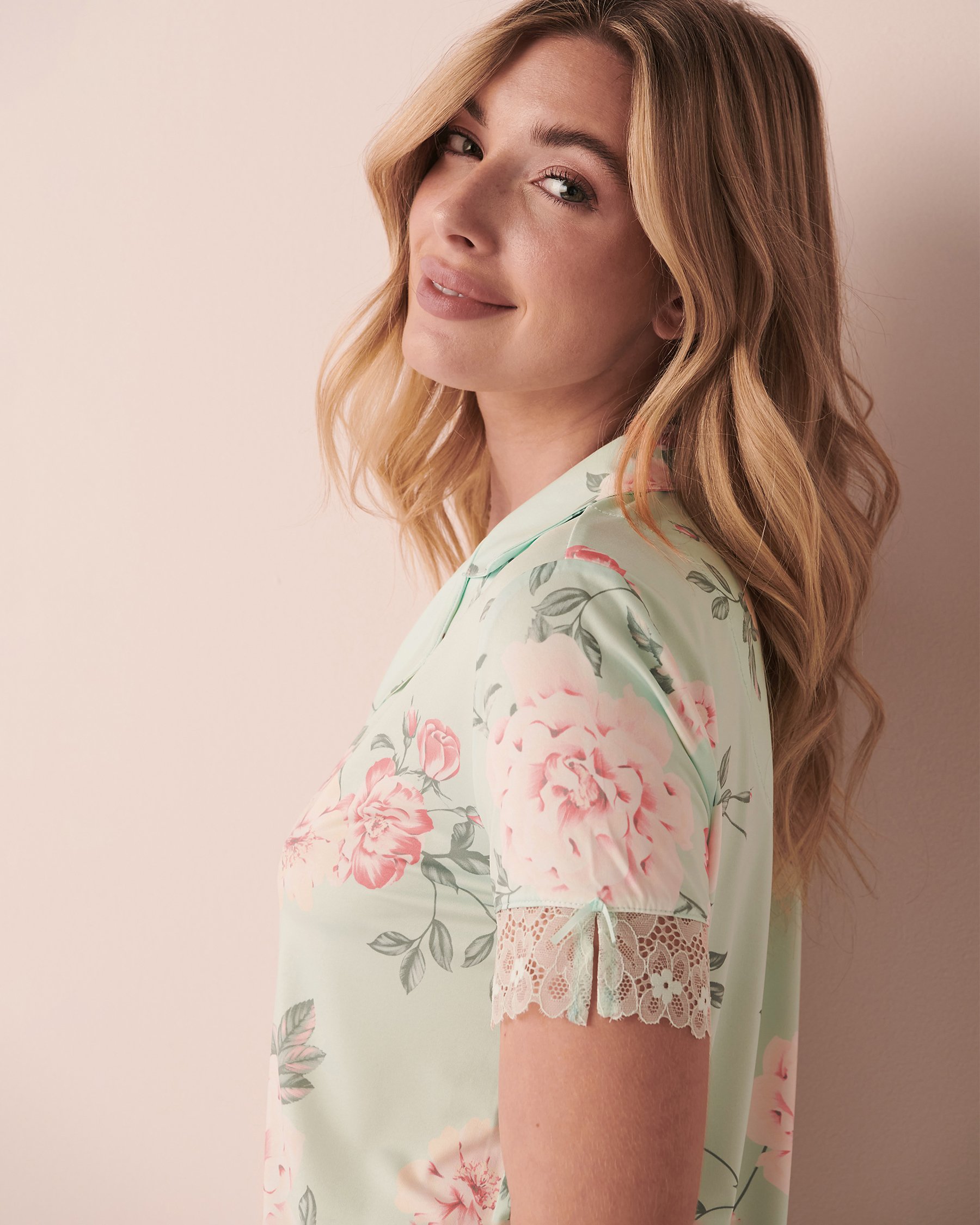LA VIE EN ROSE Recycled Fibers Lace Trim Short Sleeve Shirt English garden 60100057 - View6
