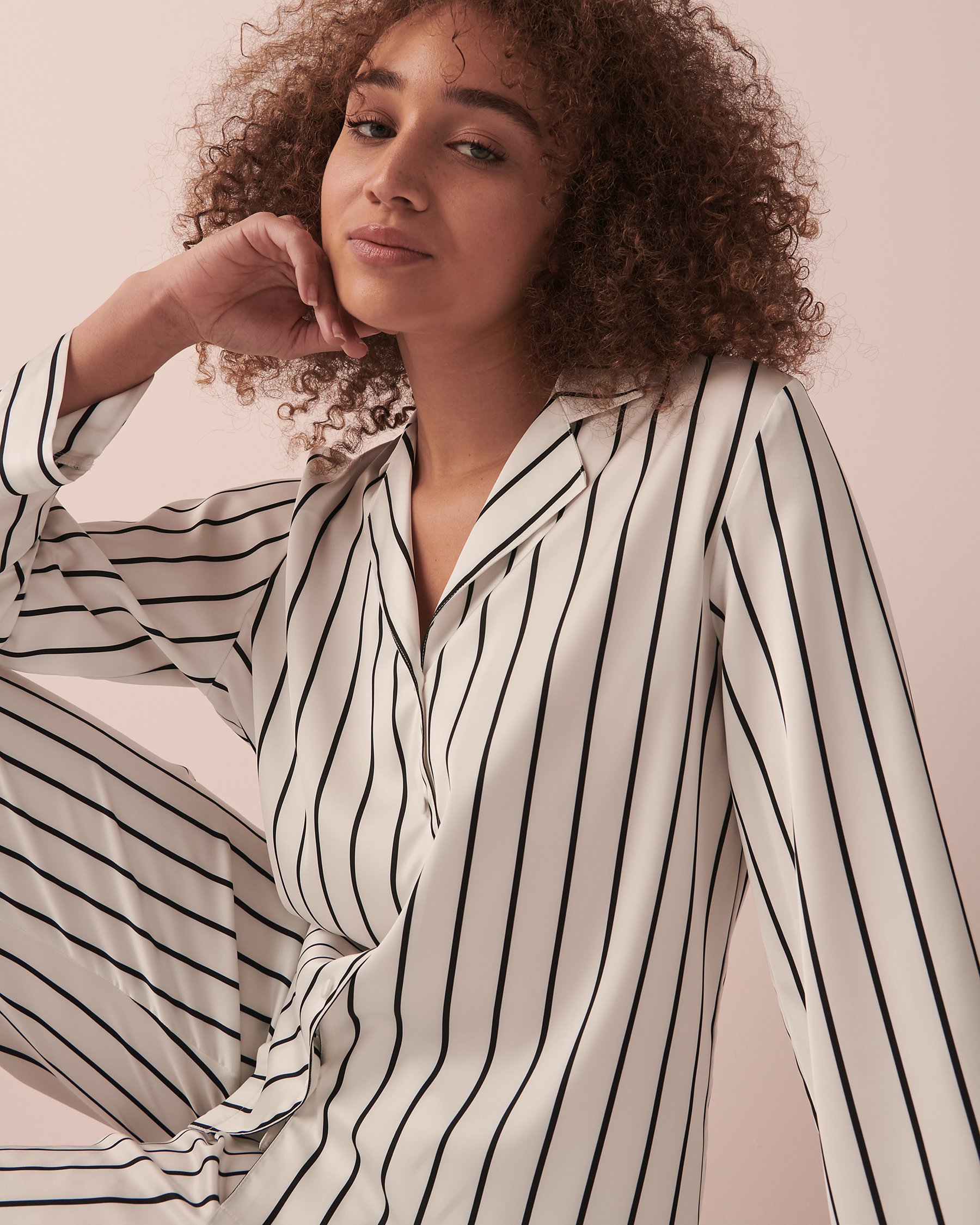 LA VIE EN ROSE Striped Satin Shirt Black and white stripe 60100060 - View1