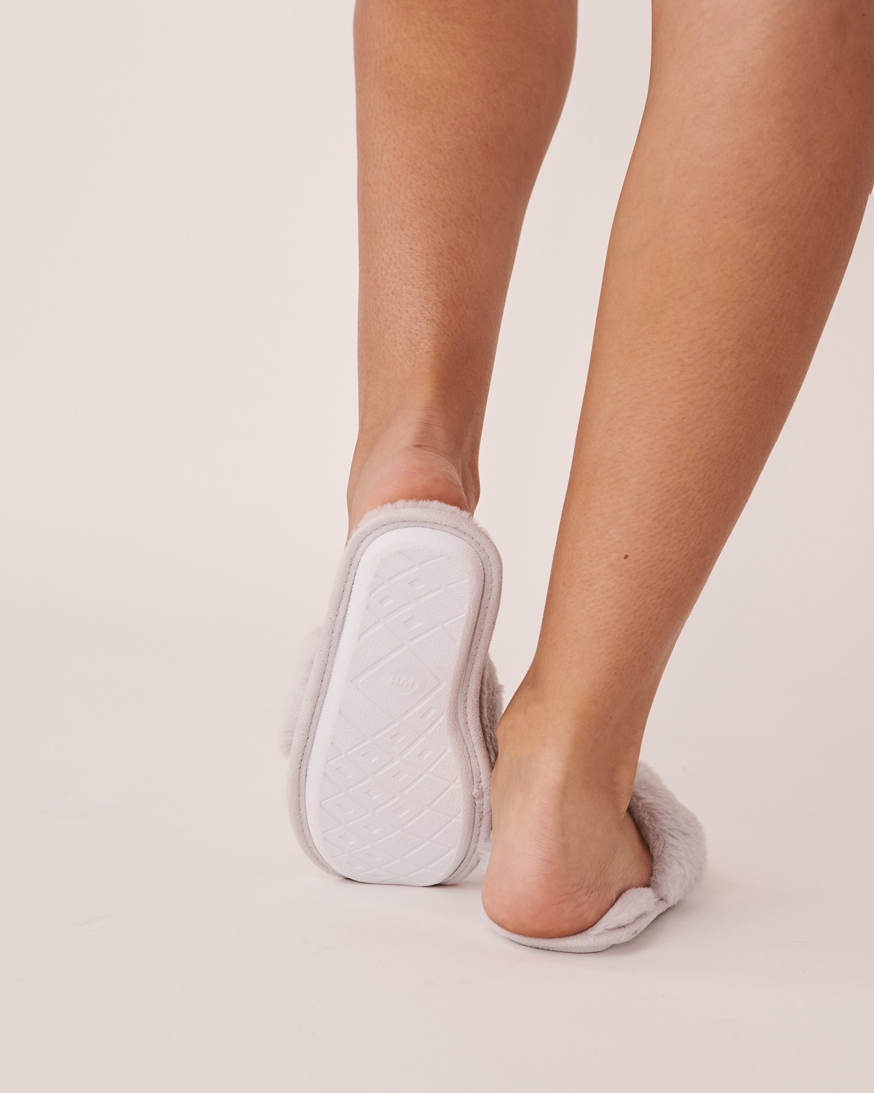 LA VIE EN ROSE Memory Foam Slide Slippers Dark grey 40700259 - View2