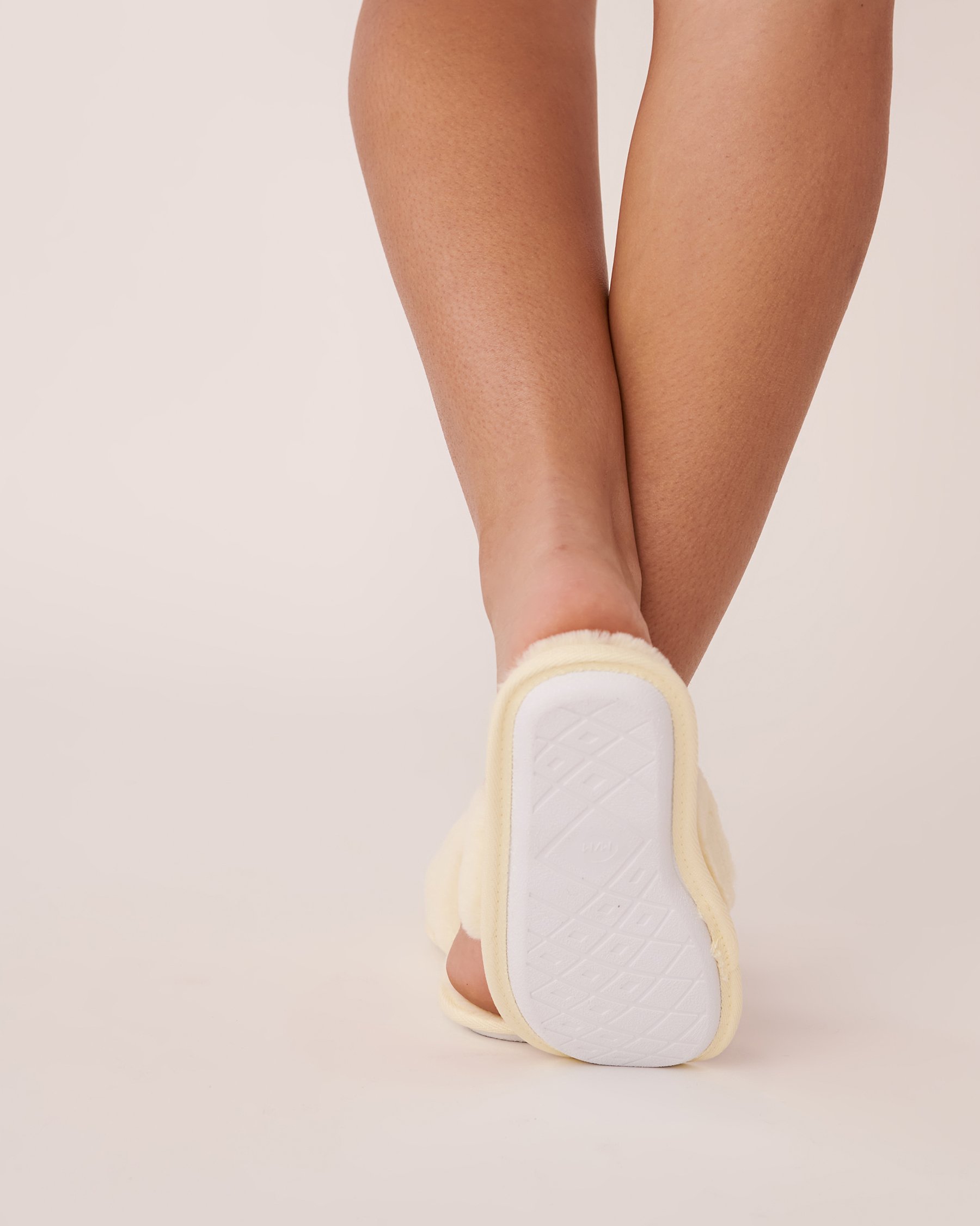 LA VIE EN ROSE Memory Foam Slide Slippers Light yellow 40700259 - View2