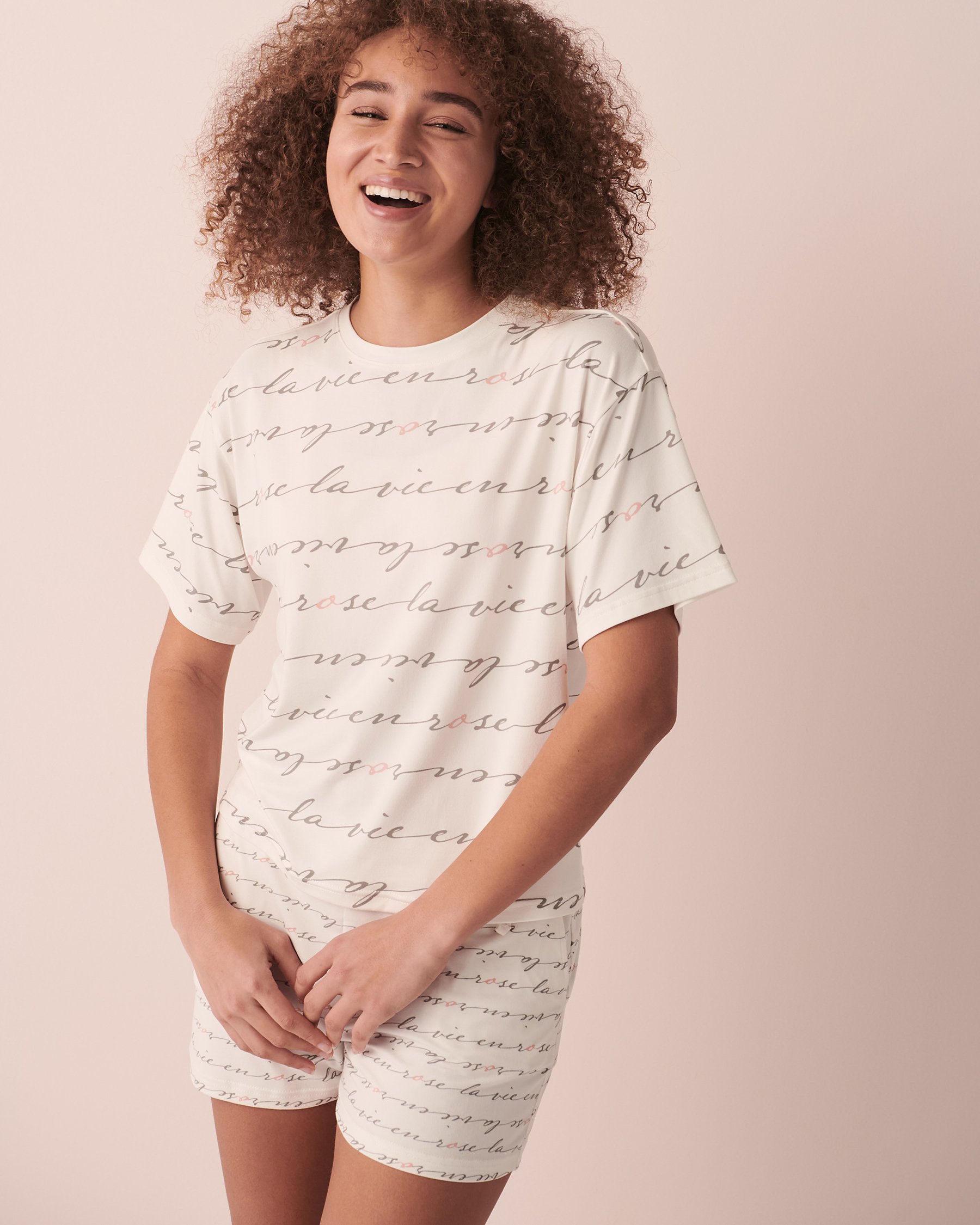 LA VIE EN ROSE Super Soft Crew Neck T-shirt La vie en rose 40100414 - View4