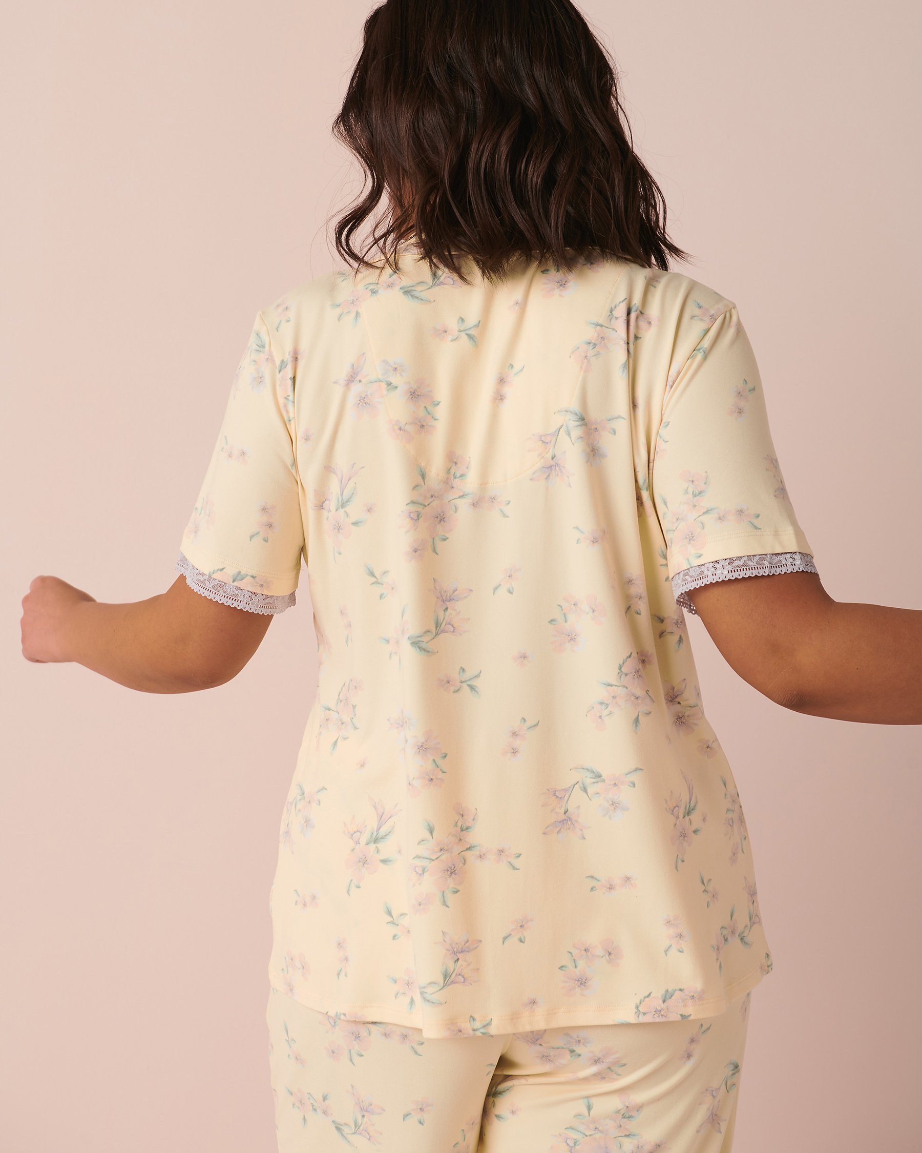 LA VIE EN ROSE Super Soft Lace Detail Shirt Lilac oasis 40100418 - View2