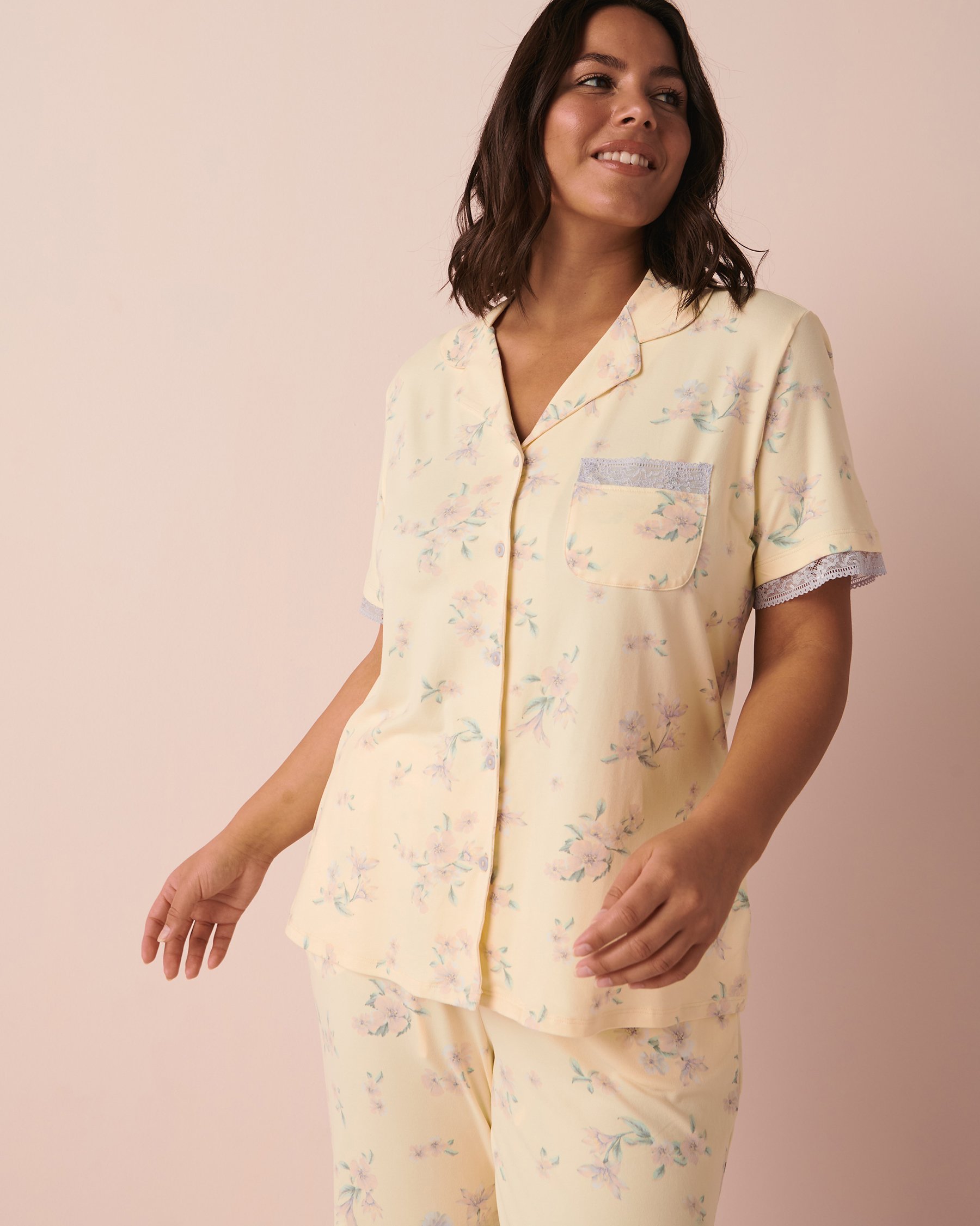 LA VIE EN ROSE Super Soft Lace Detail Shirt Lilac oasis 40100418 - View3