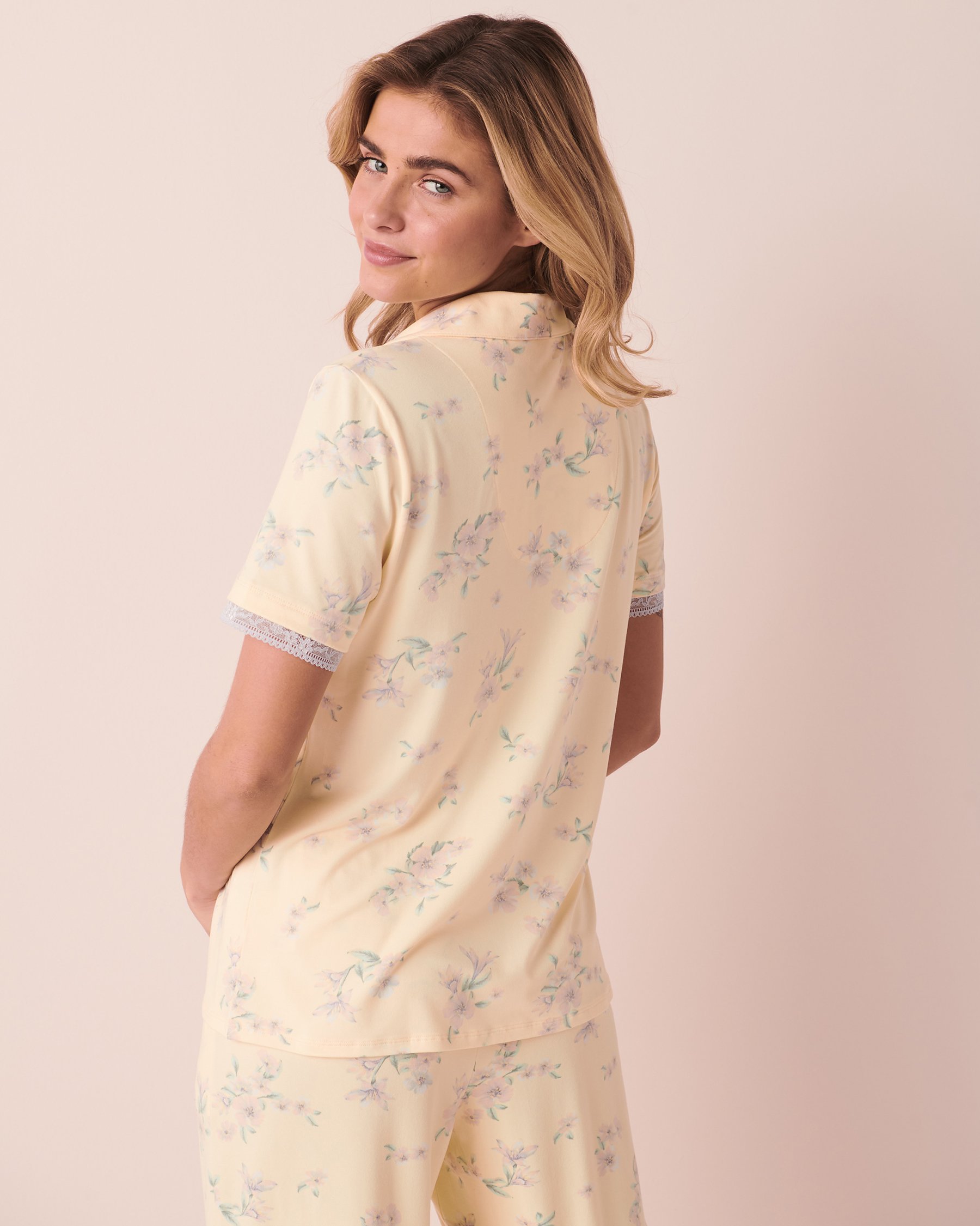 LA VIE EN ROSE Super Soft Lace Detail Shirt Lilac oasis 40100418 - View6