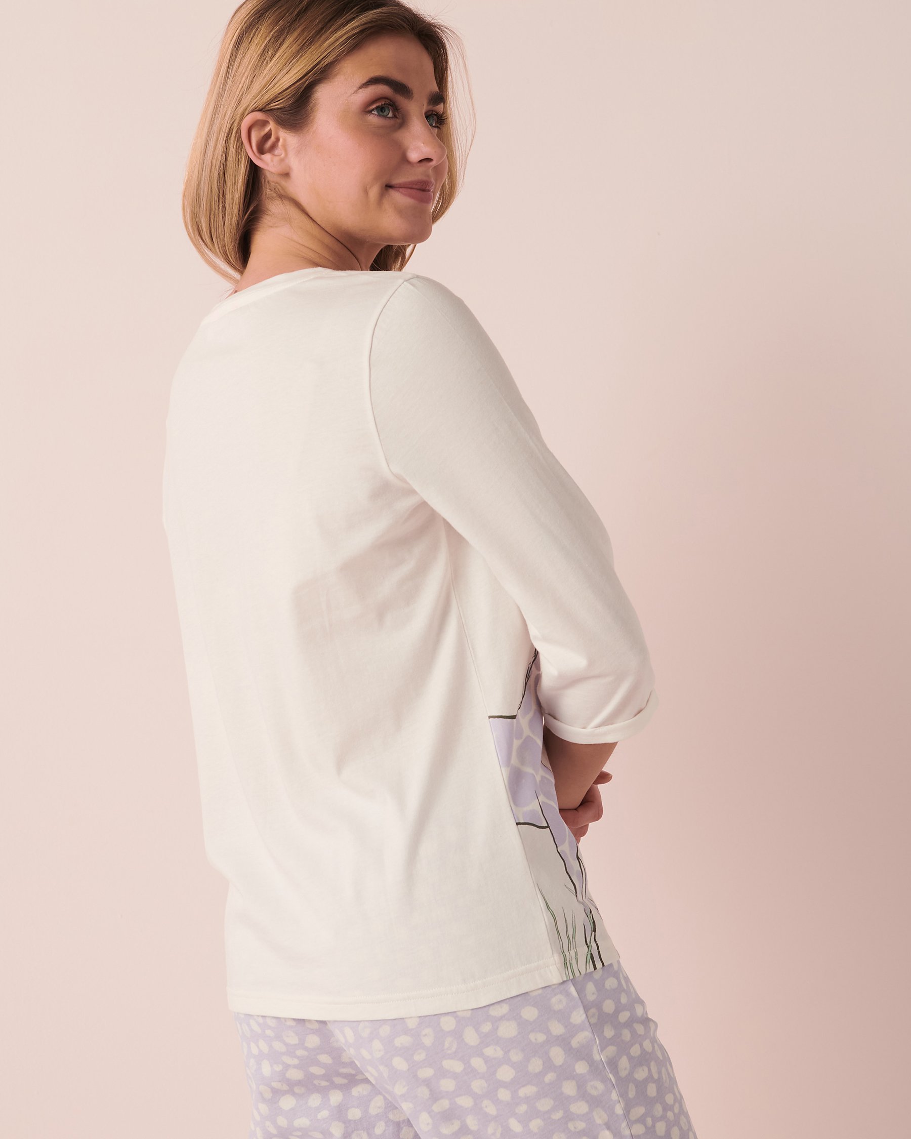 LA VIE EN ROSE Cotton V Neck 3/4 Sleeve Top Snow White 40100424 - View2