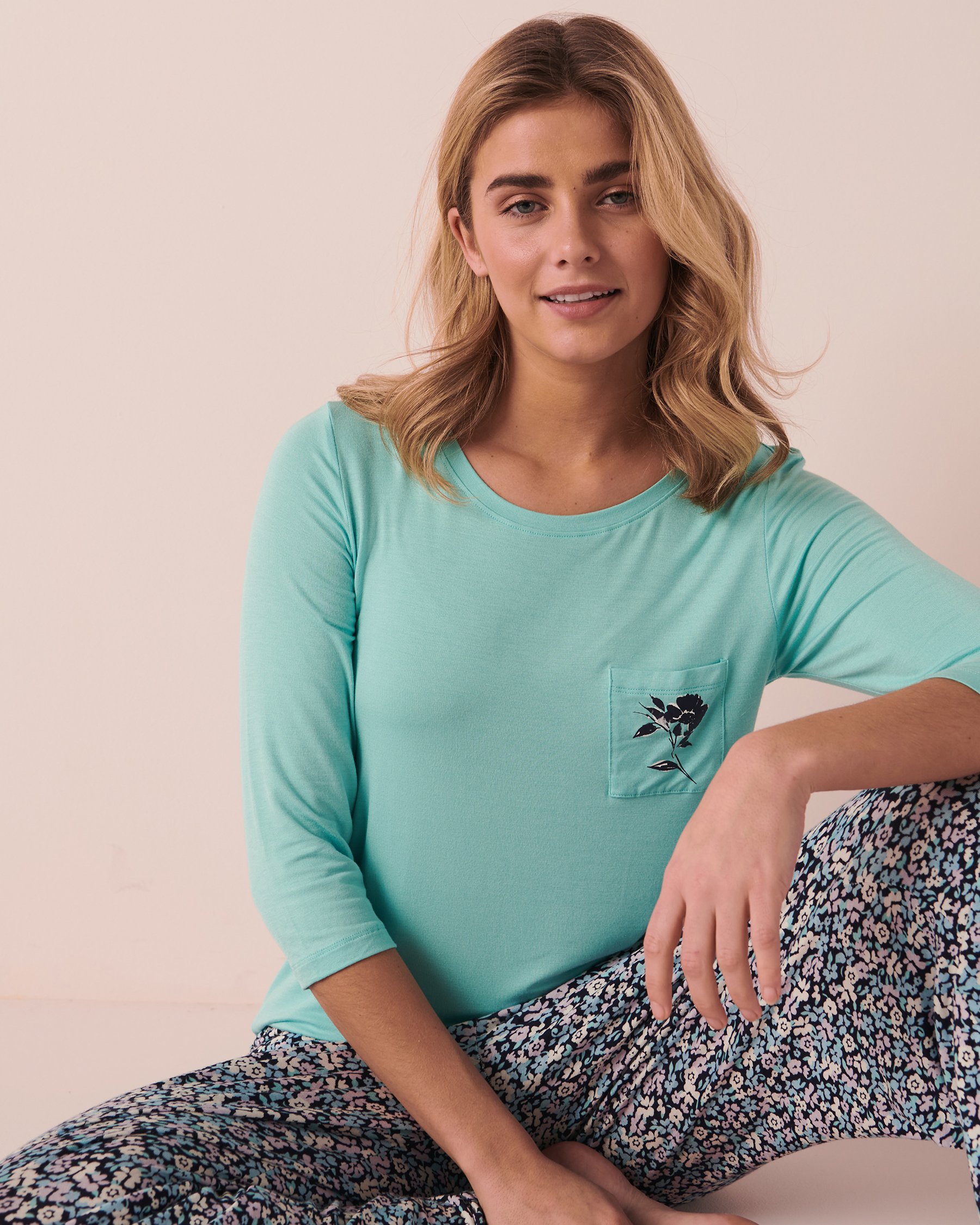 LA VIE EN ROSE Chandail manches 3/4 en jersey doux Aqua 40100428 - Voir1