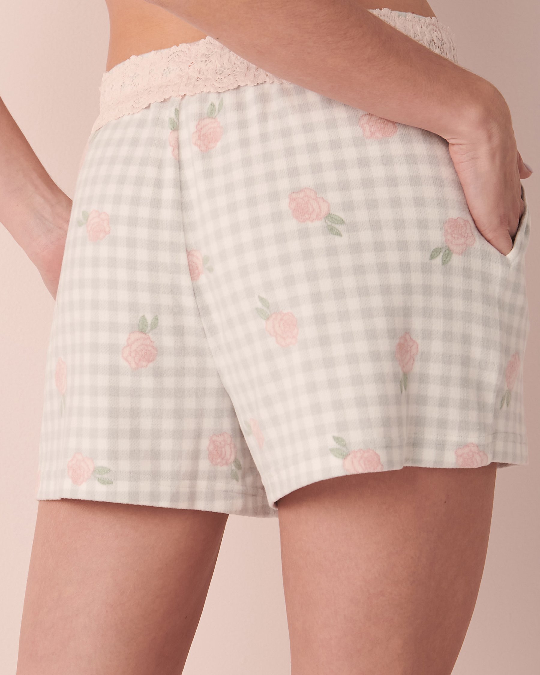 LA VIE EN ROSE Recycled Fibers Pyjama Shorts Vichy and roses 40200404 - View2