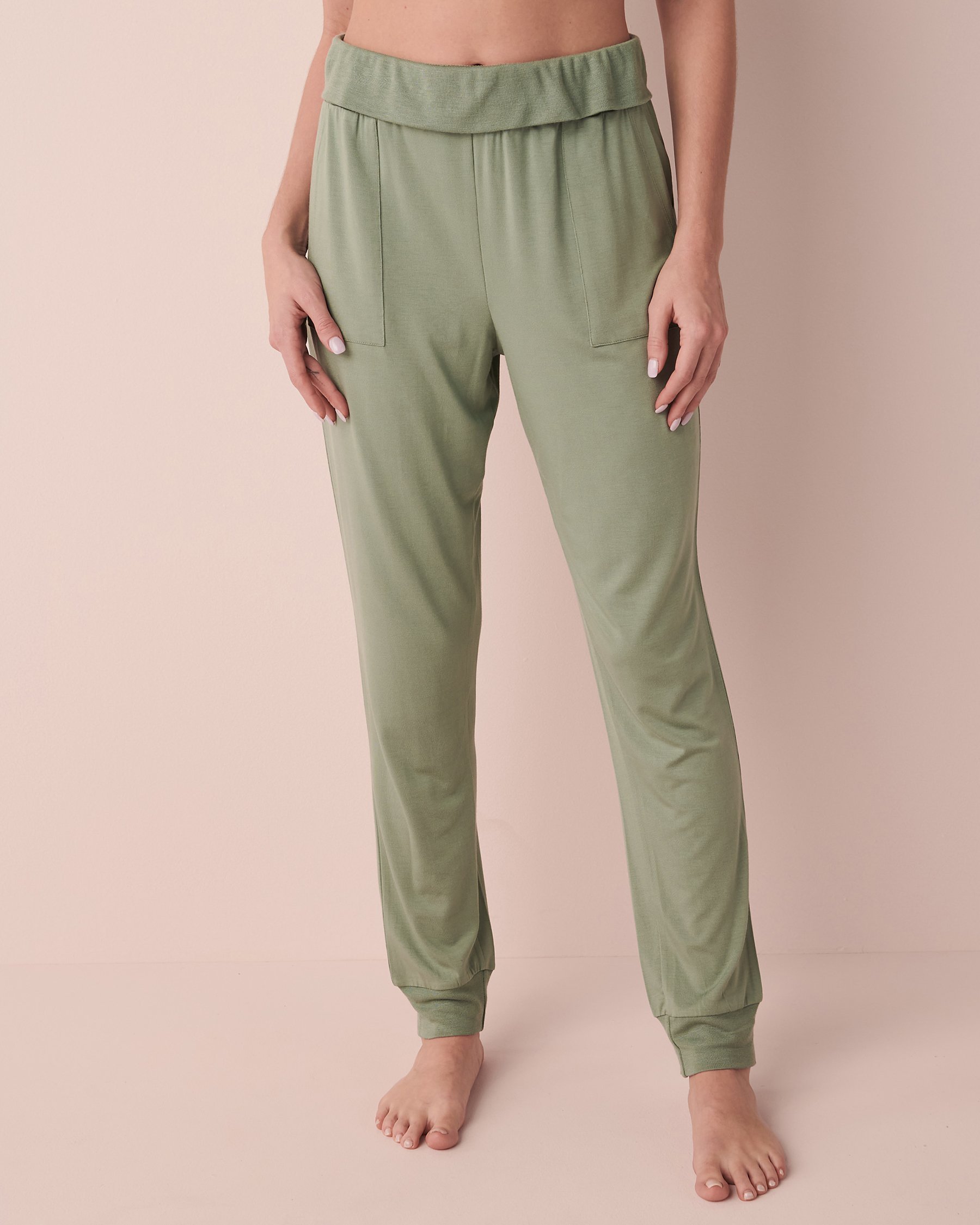 LA VIE EN ROSE Bamboo Pants Sage 40200416 - View3