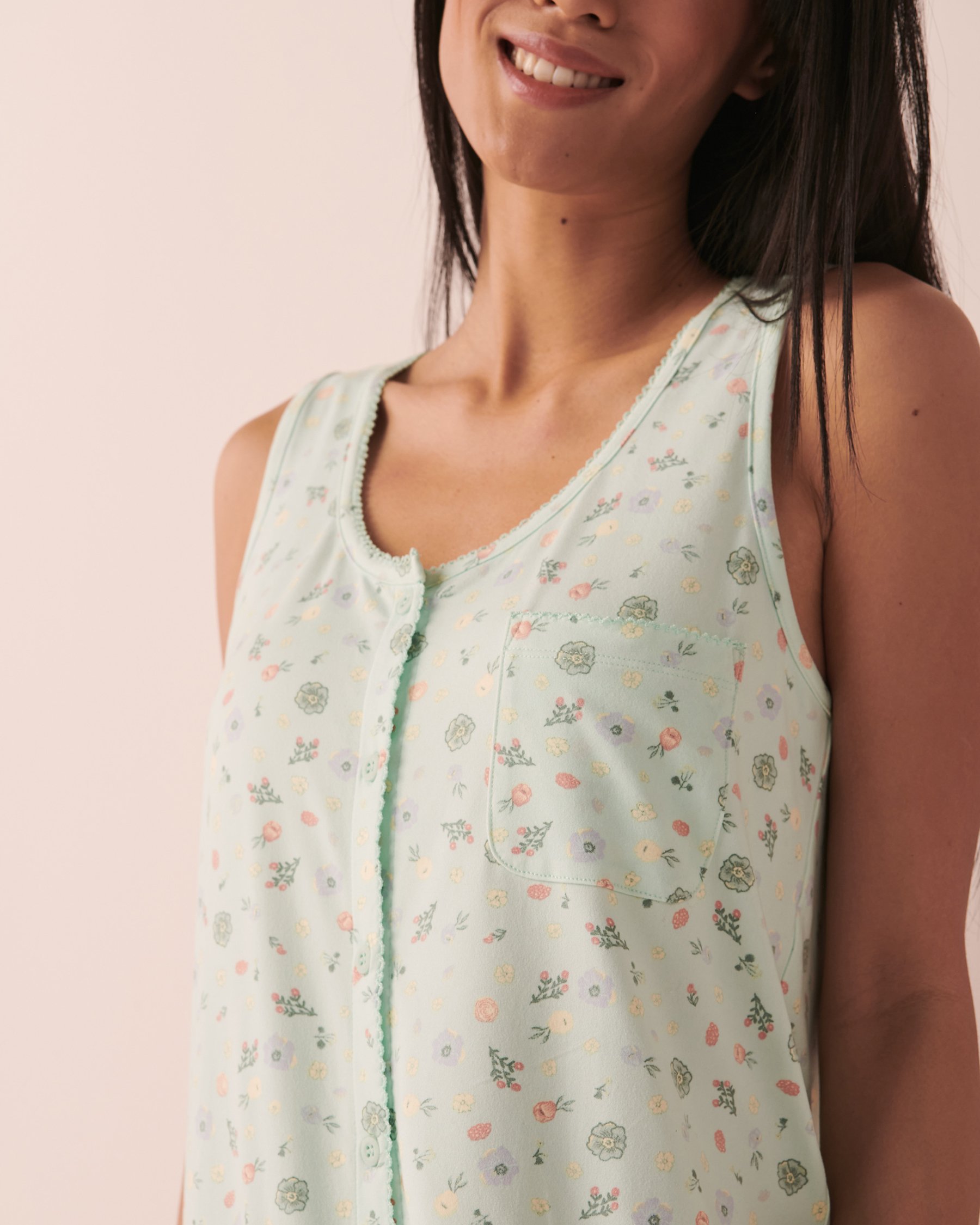 LA VIE EN ROSE Super Soft Sleeveless Sleepshirt Green wildflower 40500249 - View2
