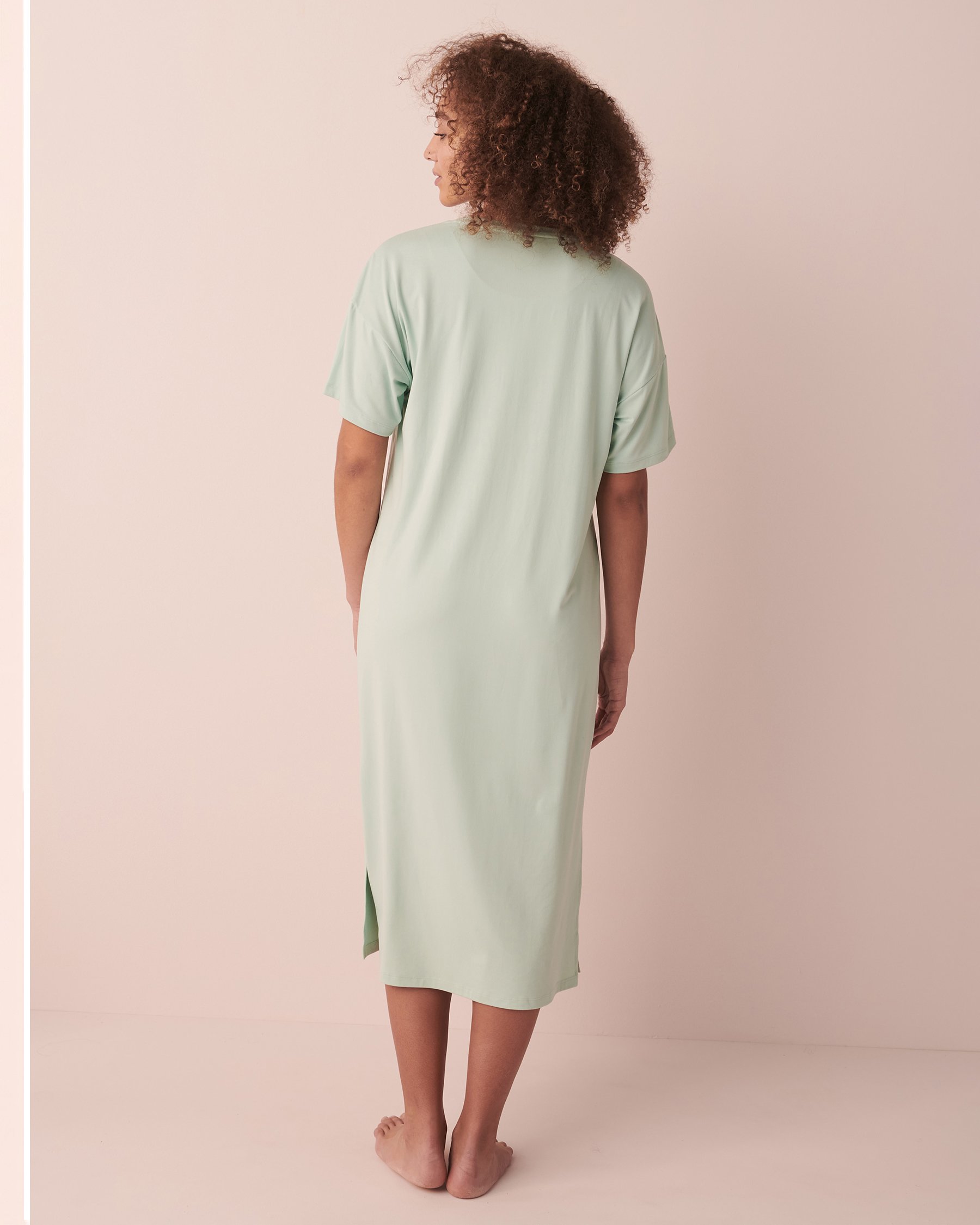 LA VIE EN ROSE Chemise de nuit longue ultra douce Menthe fraîche 40500250 - Voir3