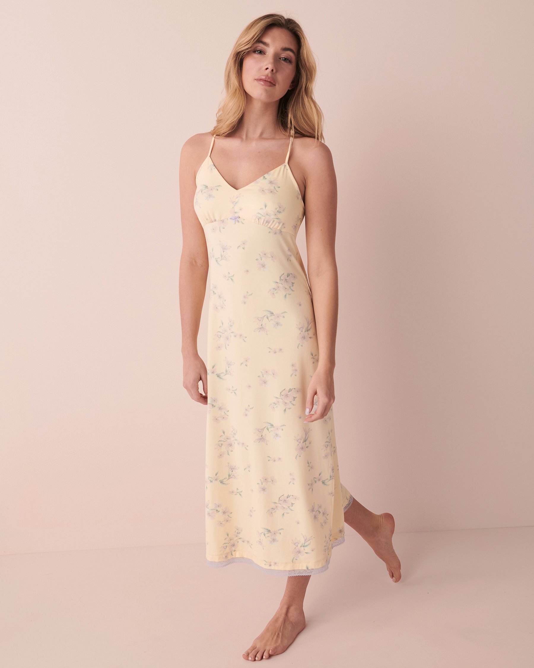 LA VIE EN ROSE Super Soft Maxi Lenght Nightie Lilac oasis 40500256 - View3