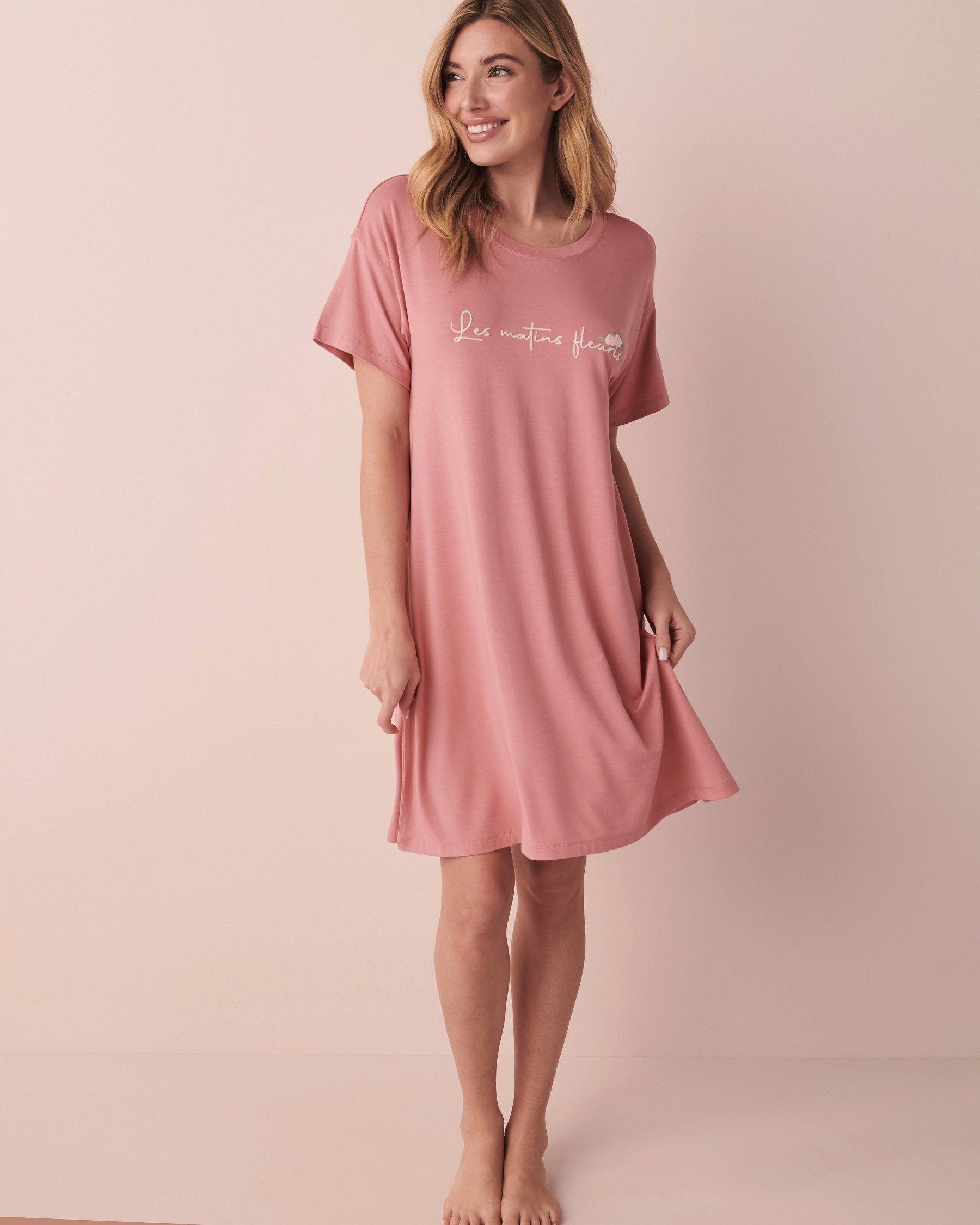 LA VIE EN ROSE Chemise de nuit en bambou Rose foncé 40500259 - Voir4
