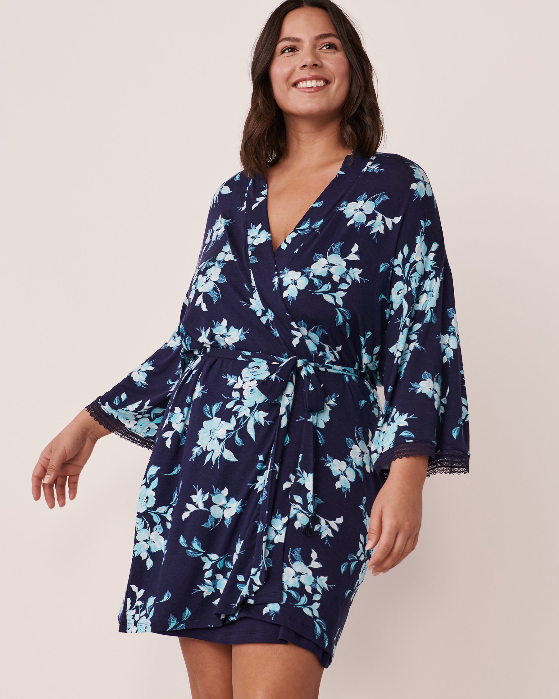 LA VIE EN ROSE Soft Jersey Lace Trim Kimono Navy floral 40600126 - View4